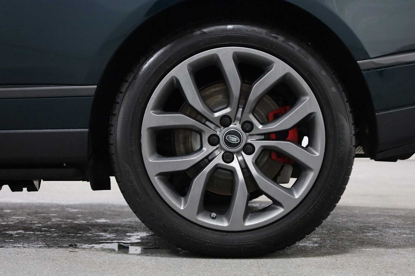 Thumbnail: 2019 Land Rover Range Rover - 37