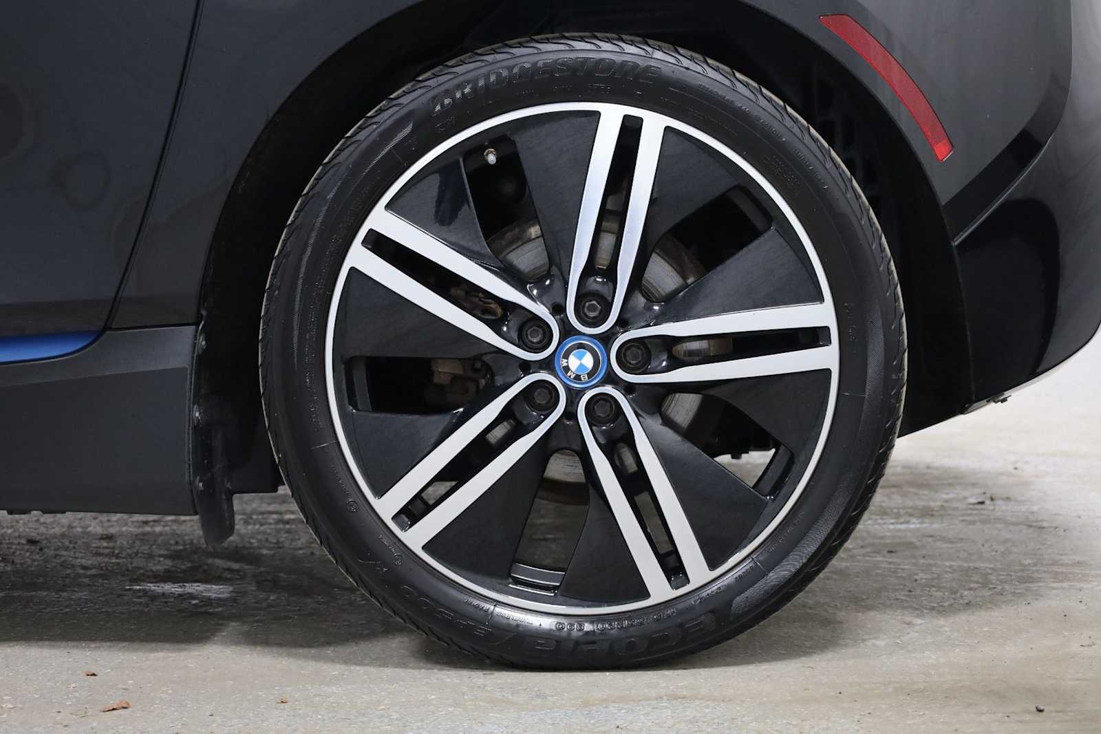 Thumbnail: 2016 BMW i3 - 35