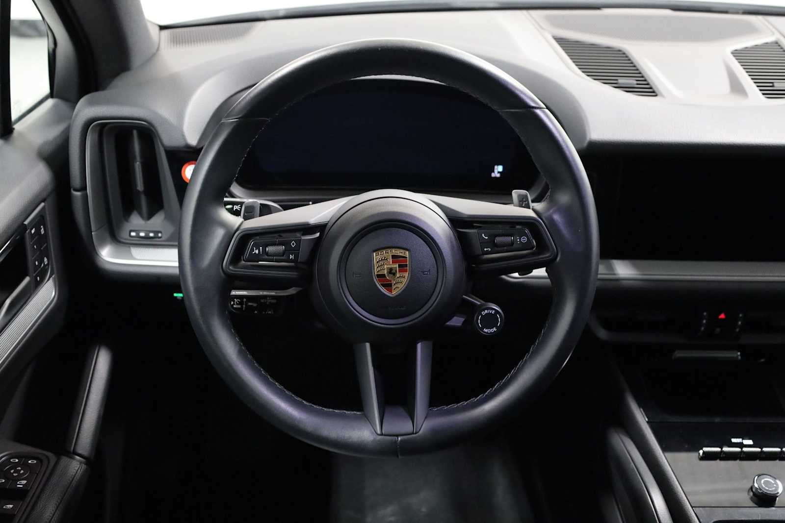 Thumbnail: 2024 Porsche Cayenne - 23