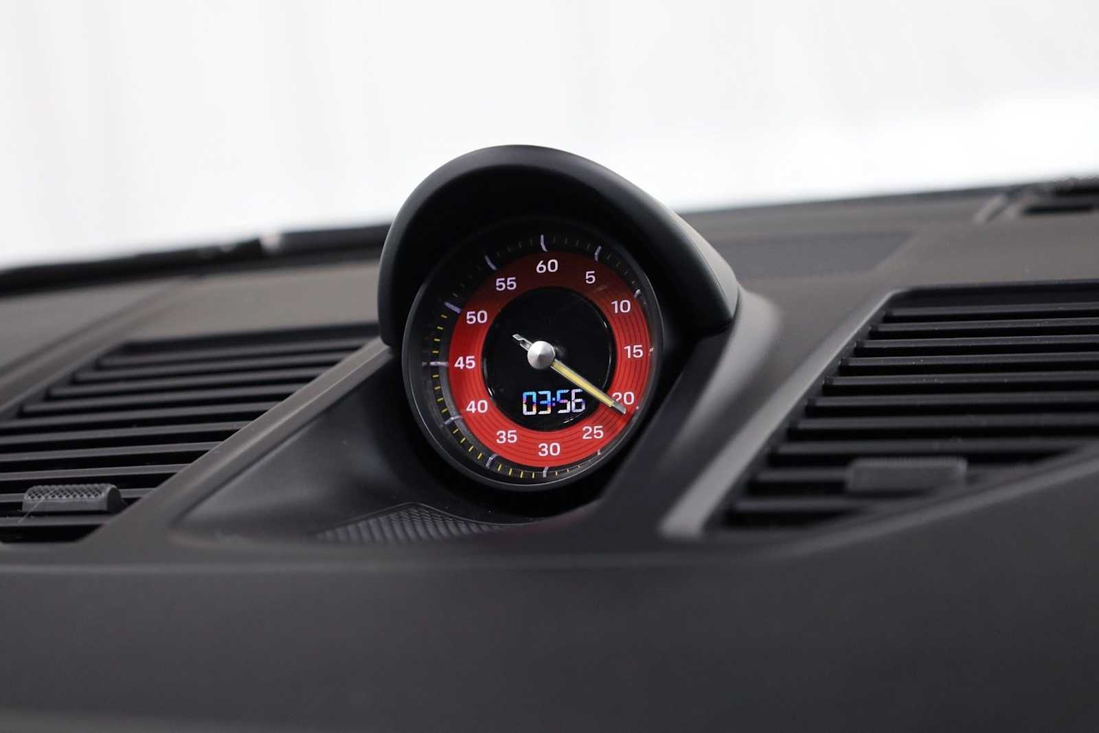 Thumbnail: 2023 Porsche 911 - 22