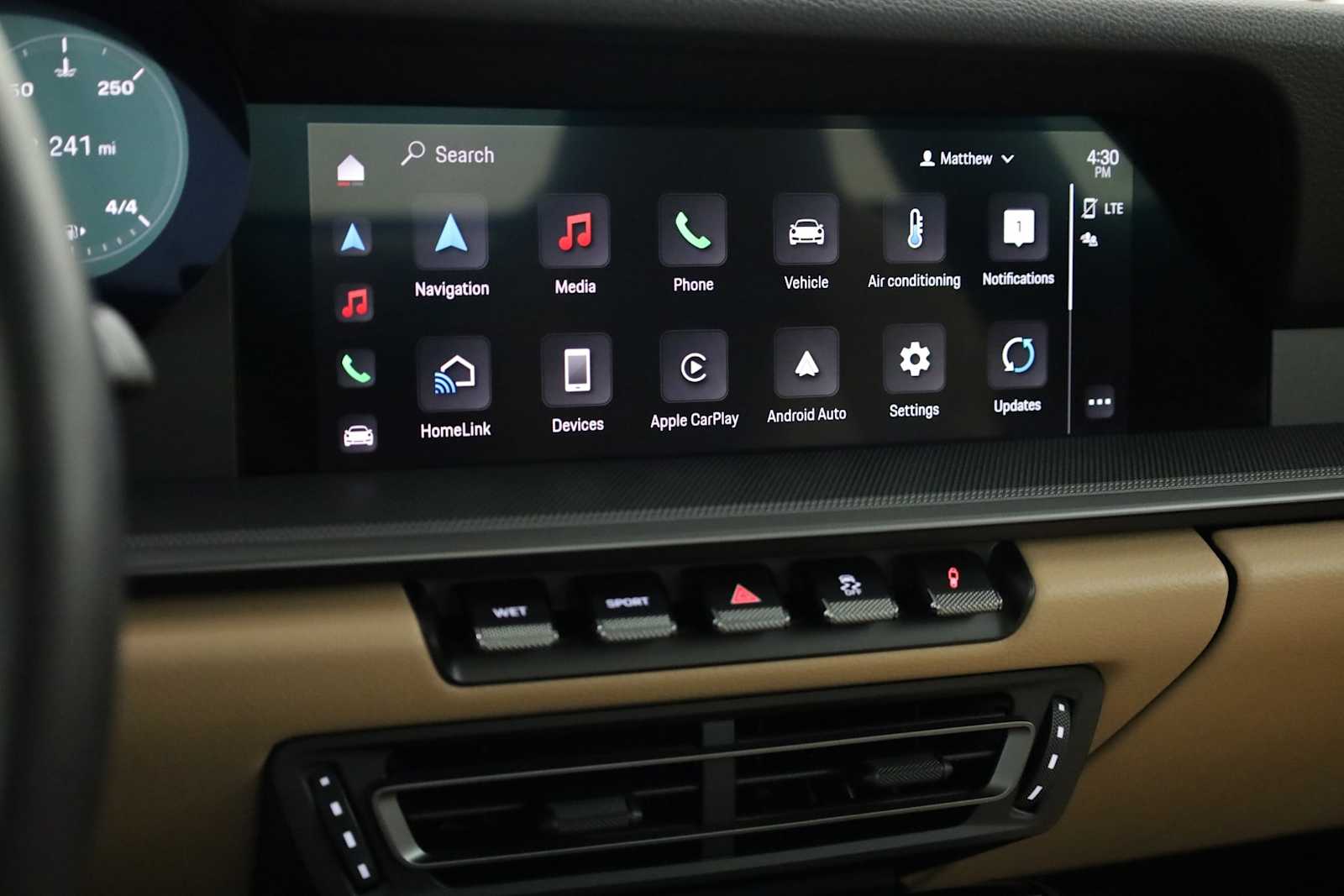 Thumbnail: 2024 Porsche 911 - 29