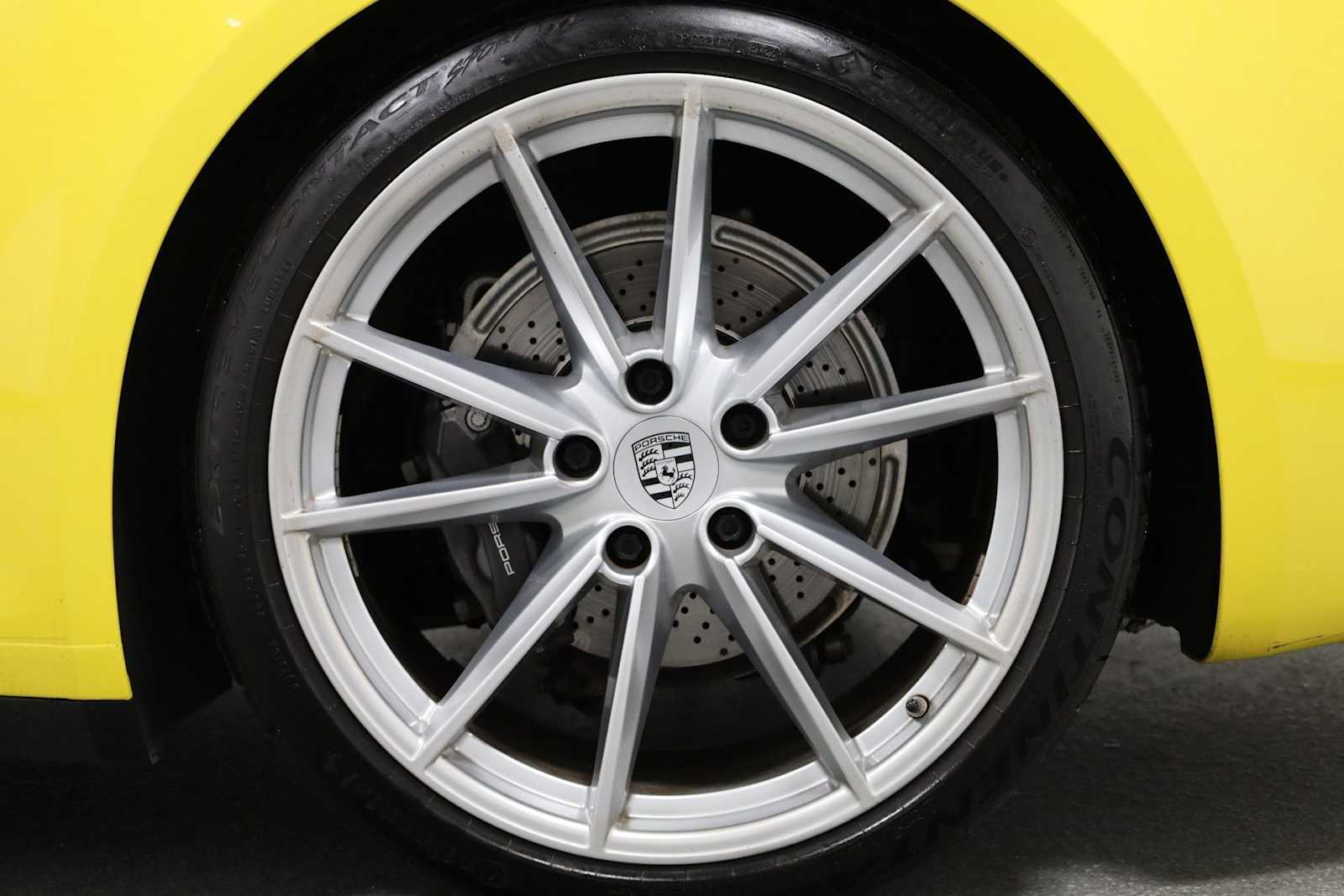 Thumbnail: 2022 Porsche 911 - 38