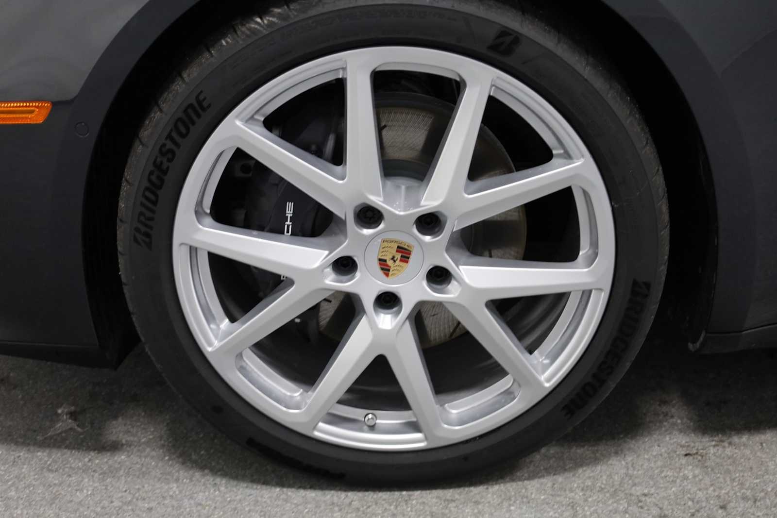 Thumbnail: 2025 Porsche Panamera - 38