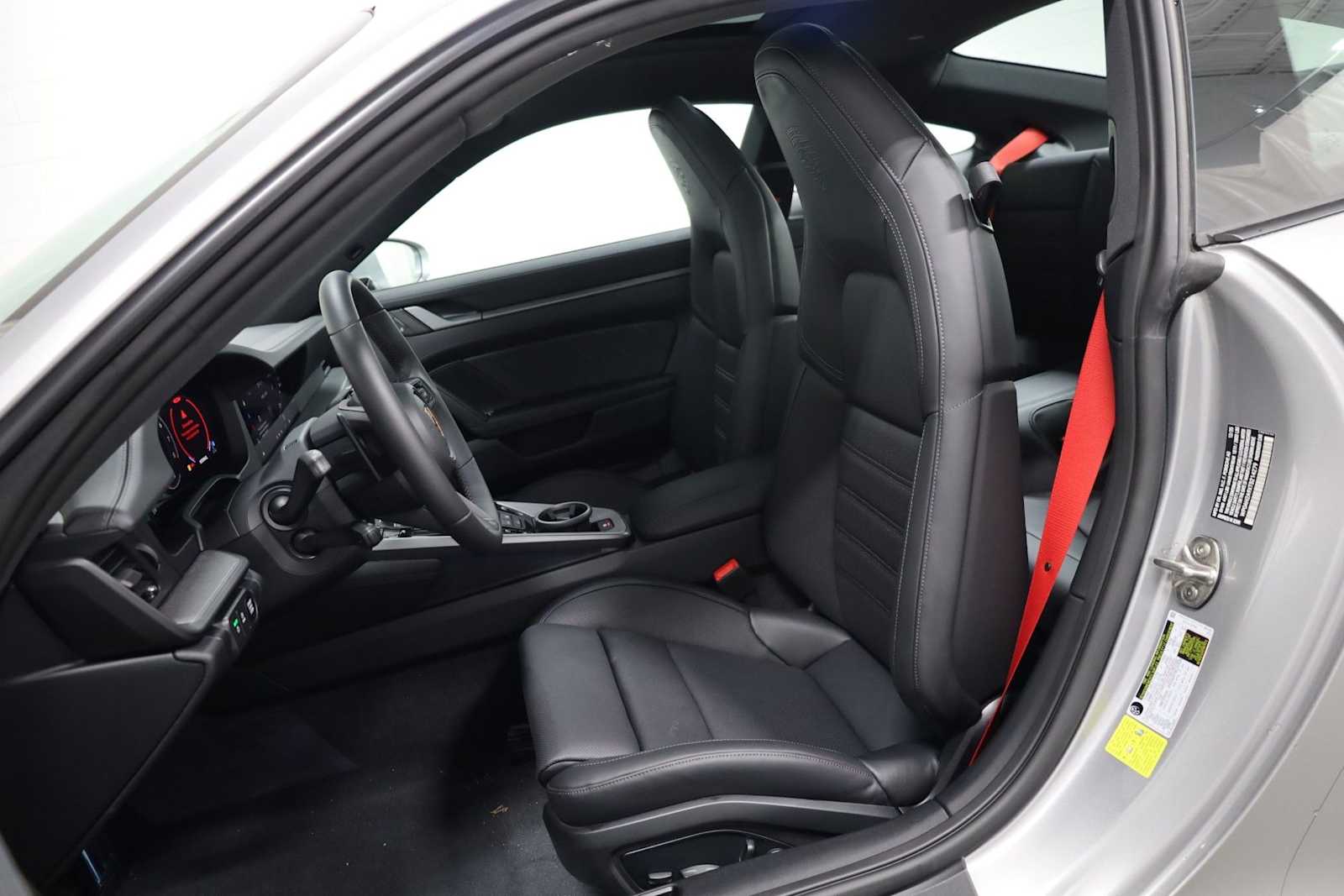 Thumbnail: 2026 Porsche 911 - 5