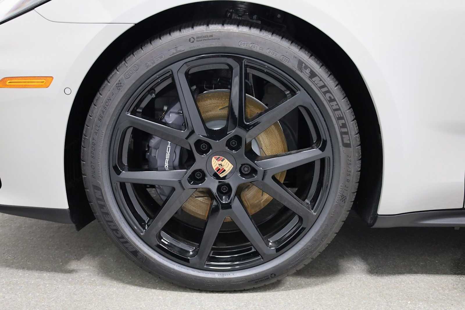 Thumbnail: 2026 Porsche Panamera - 38