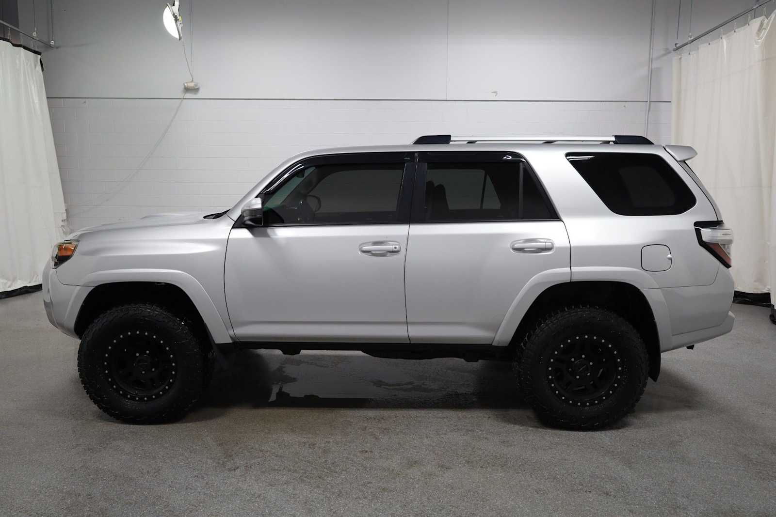 Thumbnail: 2014 Toyota 4Runner - 2