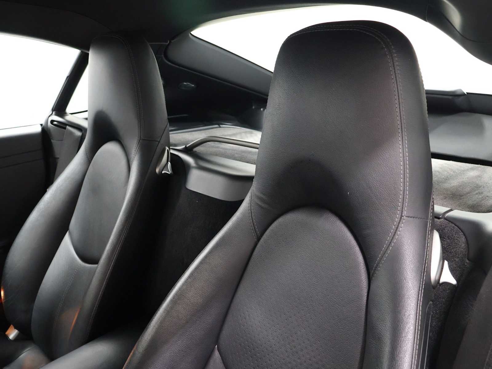 Thumbnail: 2006 Porsche Cayman - 16