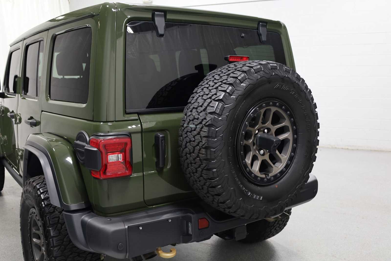 Thumbnail: 2022 Jeep Wrangler - 8