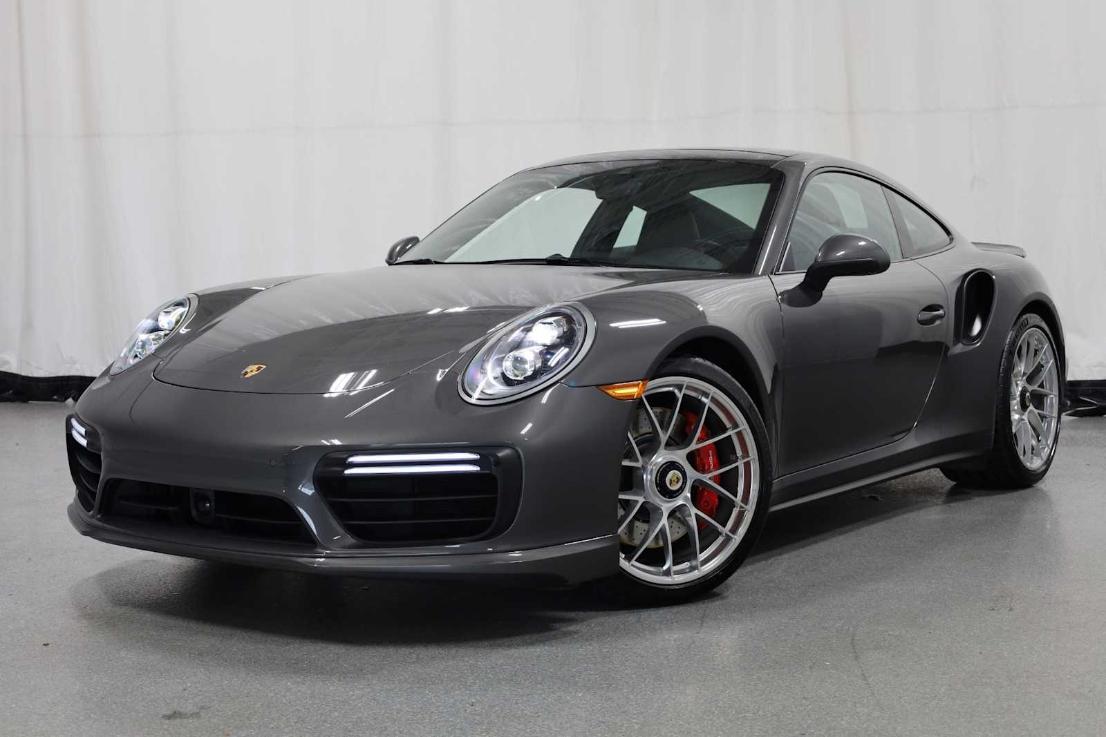 Thumbnail: 2019 Porsche 911 - 1