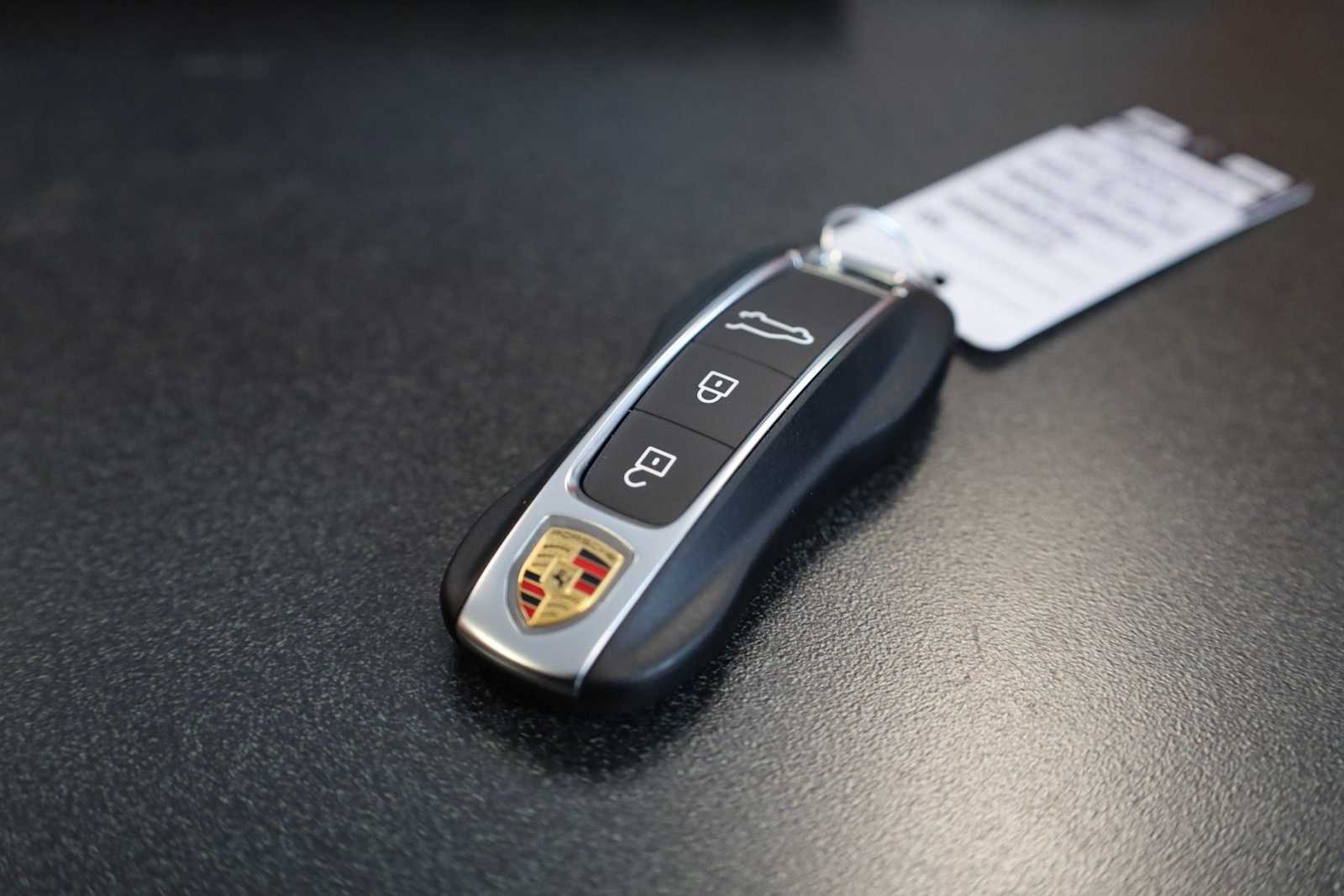 Thumbnail: 2026 Porsche Cayenne - 43