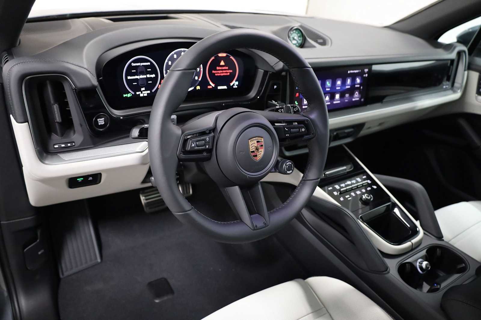 Thumbnail: 2026 Porsche Cayenne - 4