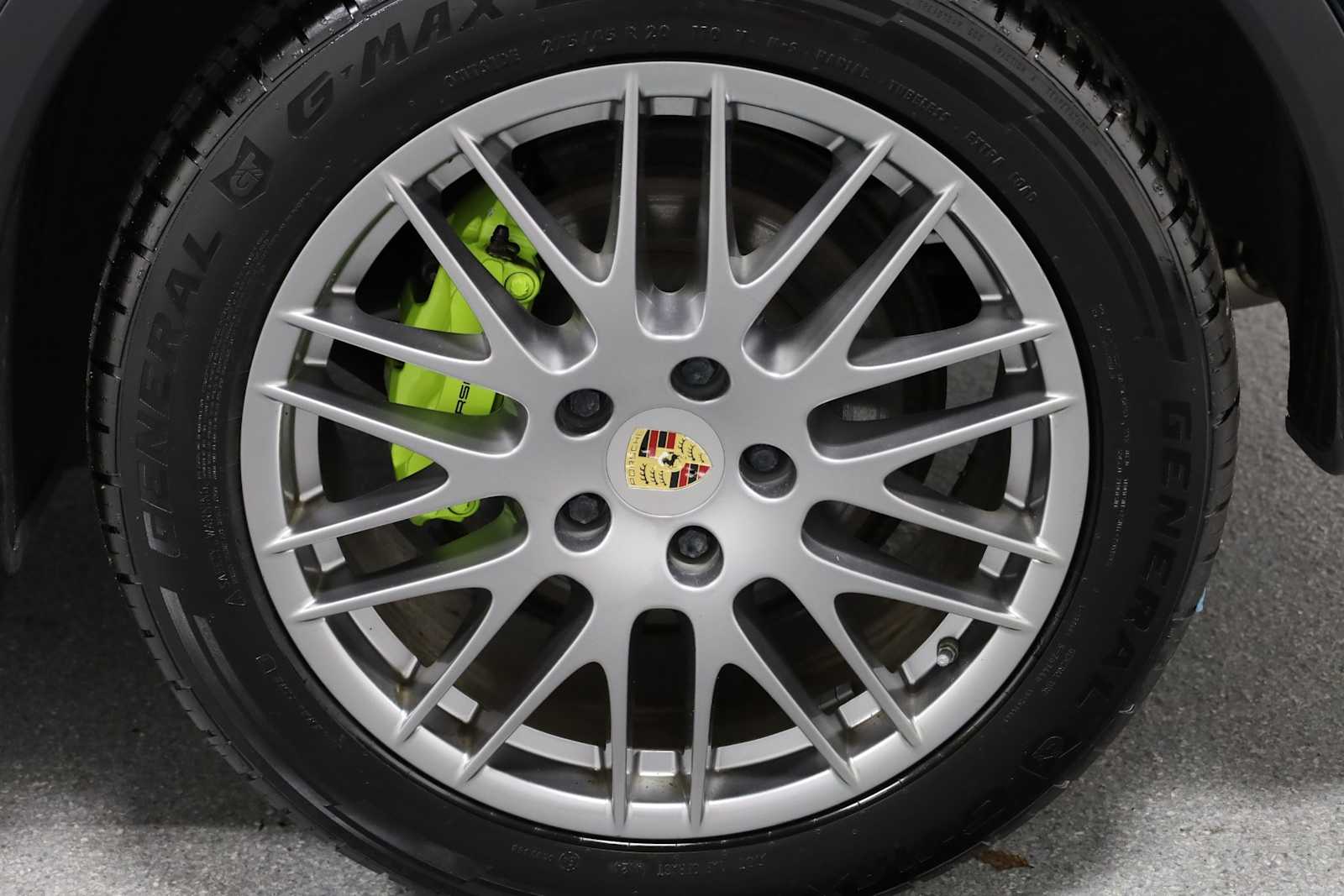 Thumbnail: 2016 Porsche Cayenne - 38