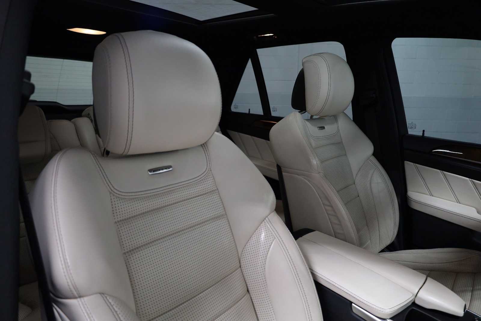 Thumbnail: 2014 Mercedes-Benz M-Class - 20