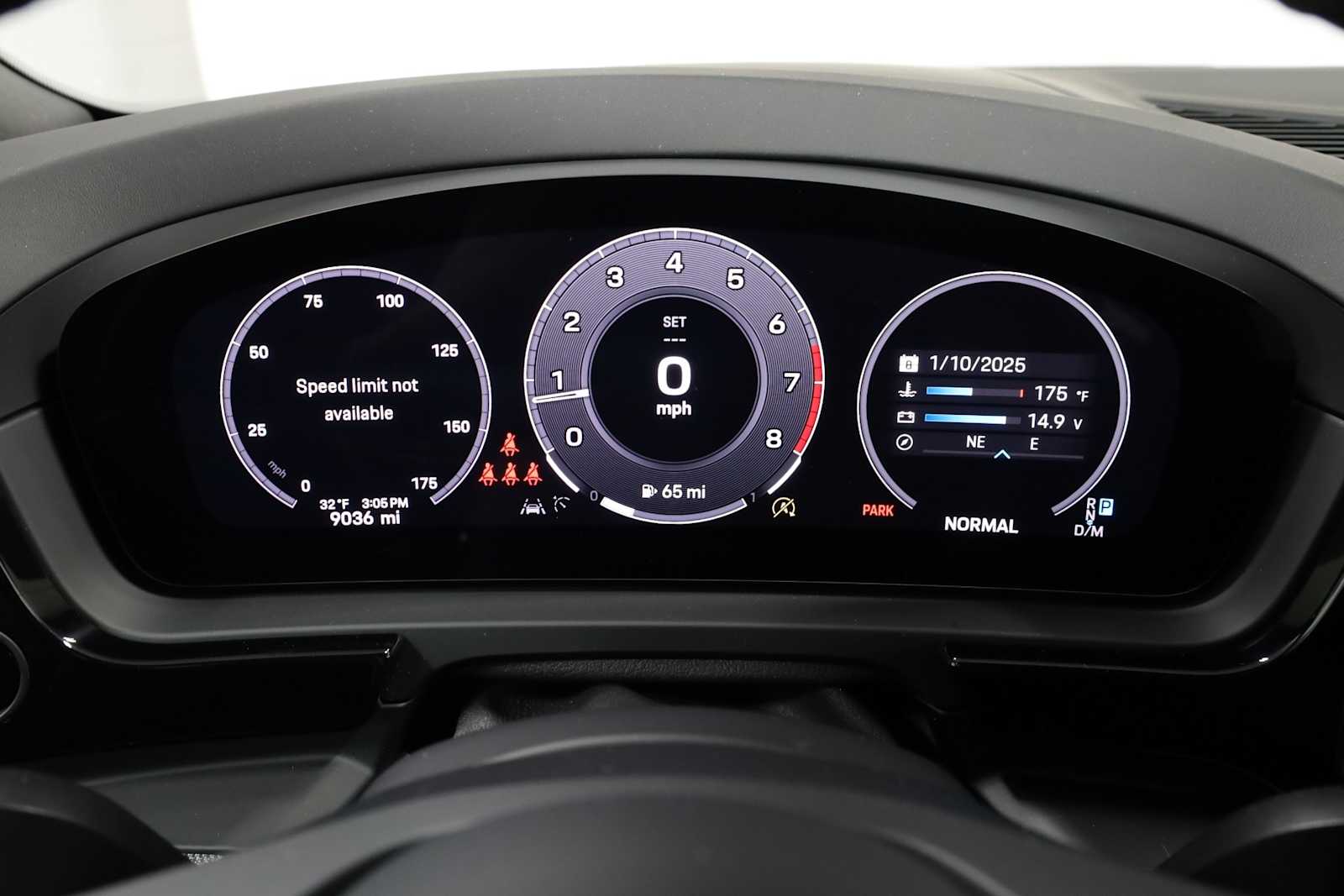 2024 Porsche Cayenne Base 19