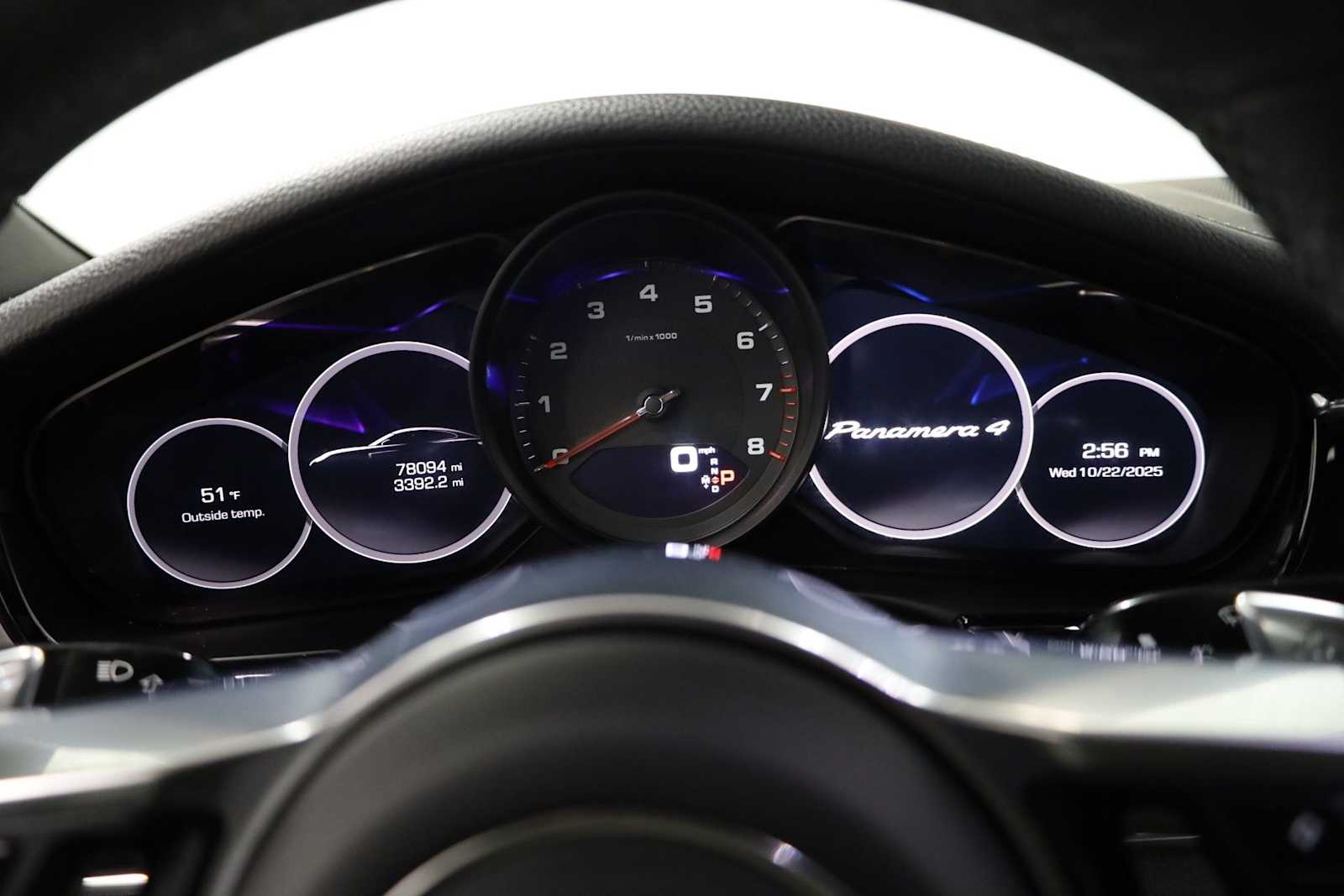 Thumbnail: 2018 Porsche Panamera - 24