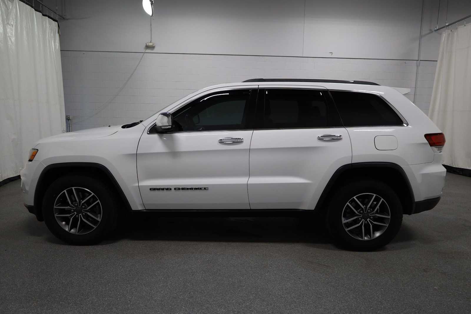 Thumbnail: 2021 Jeep Grand Cherokee - 2