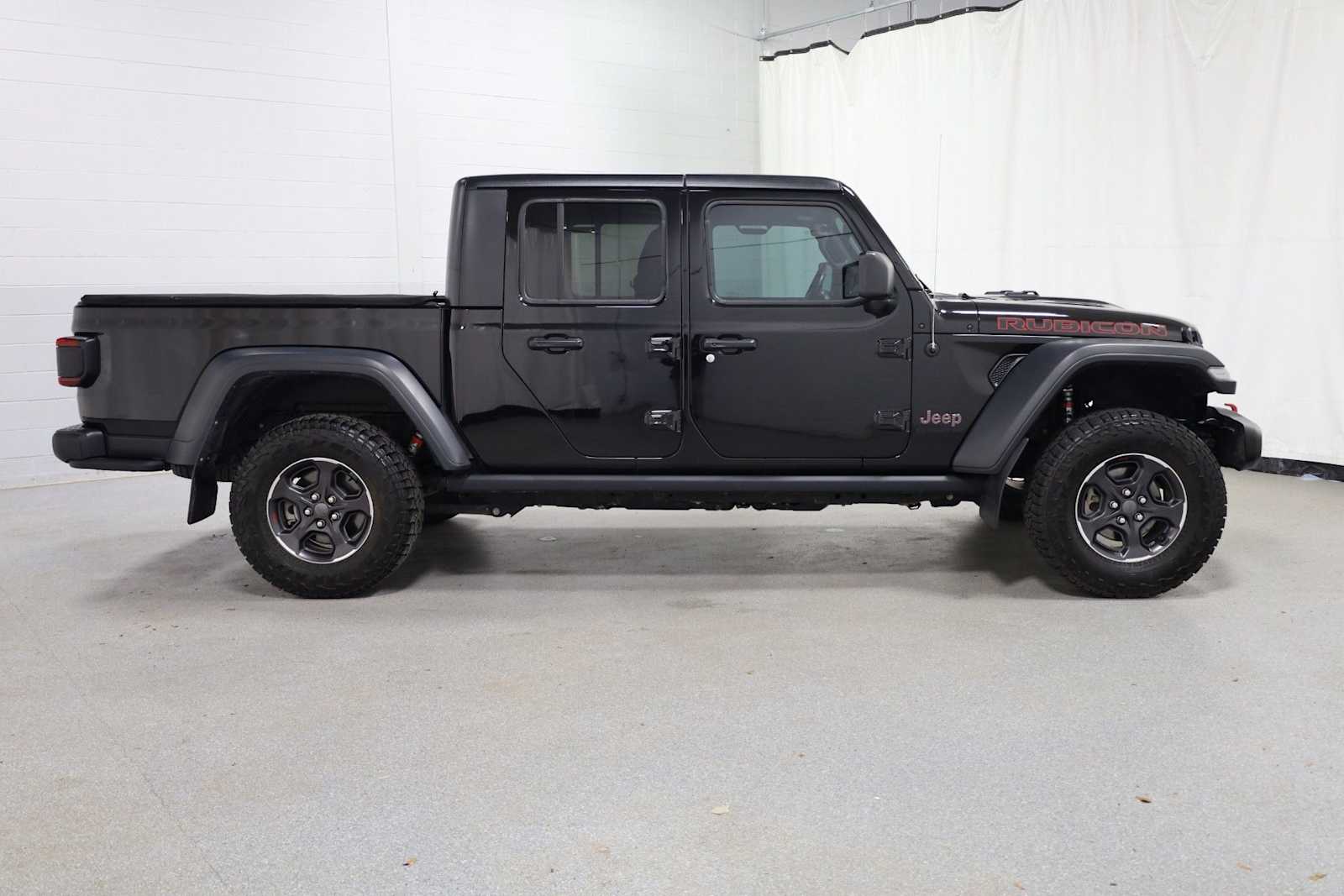 Thumbnail: 2021 Jeep Gladiator - 10
