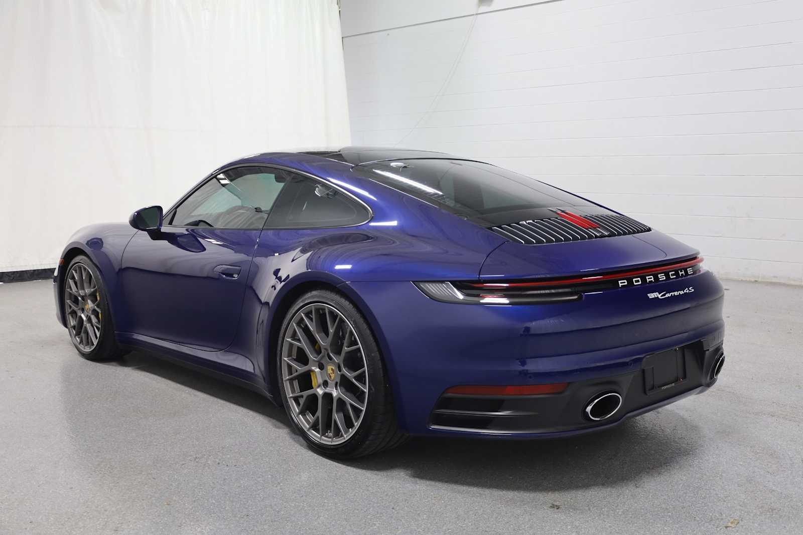 Thumbnail: 2020 Porsche 911 - 3
