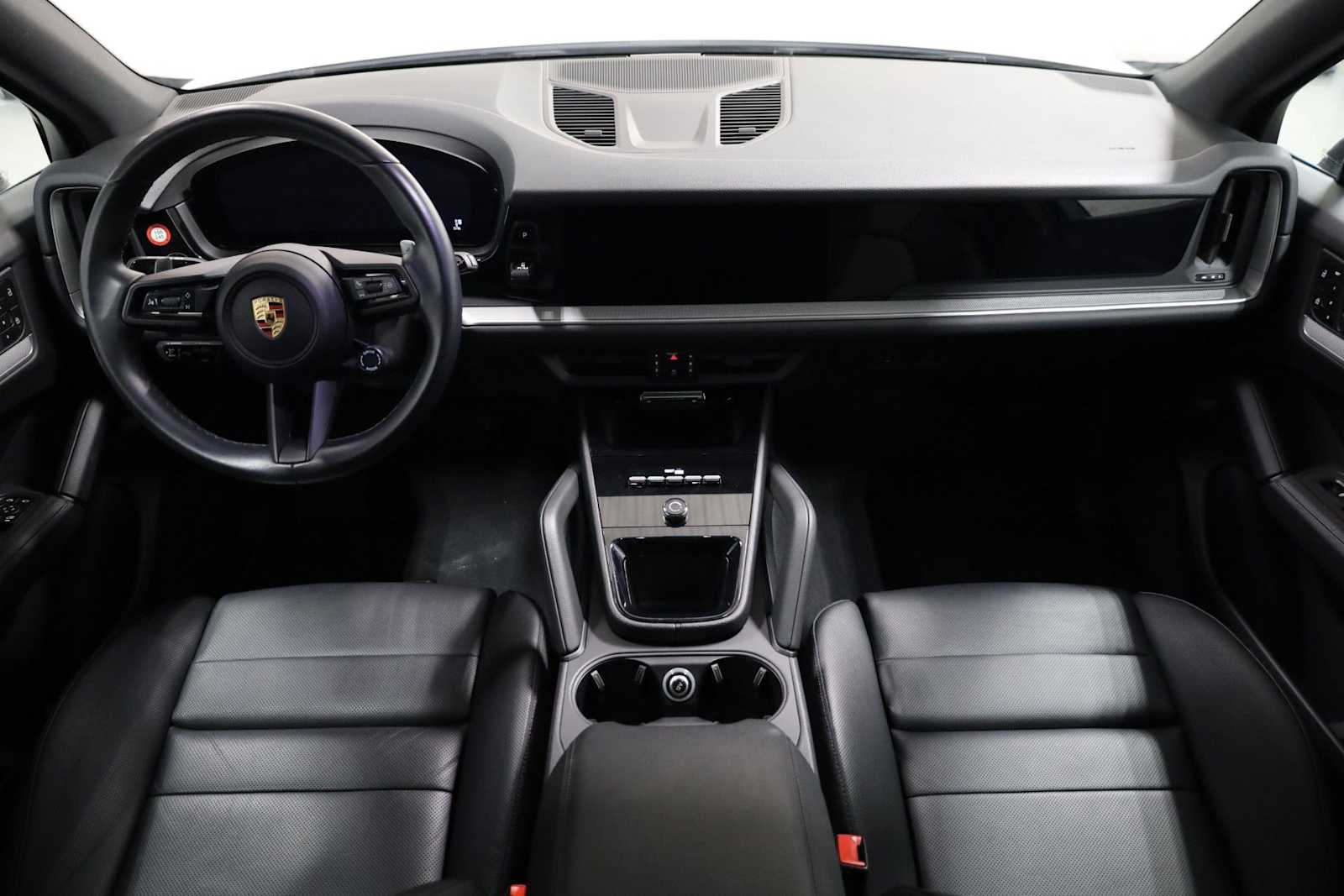 Thumbnail: 2024 Porsche Cayenne - 24