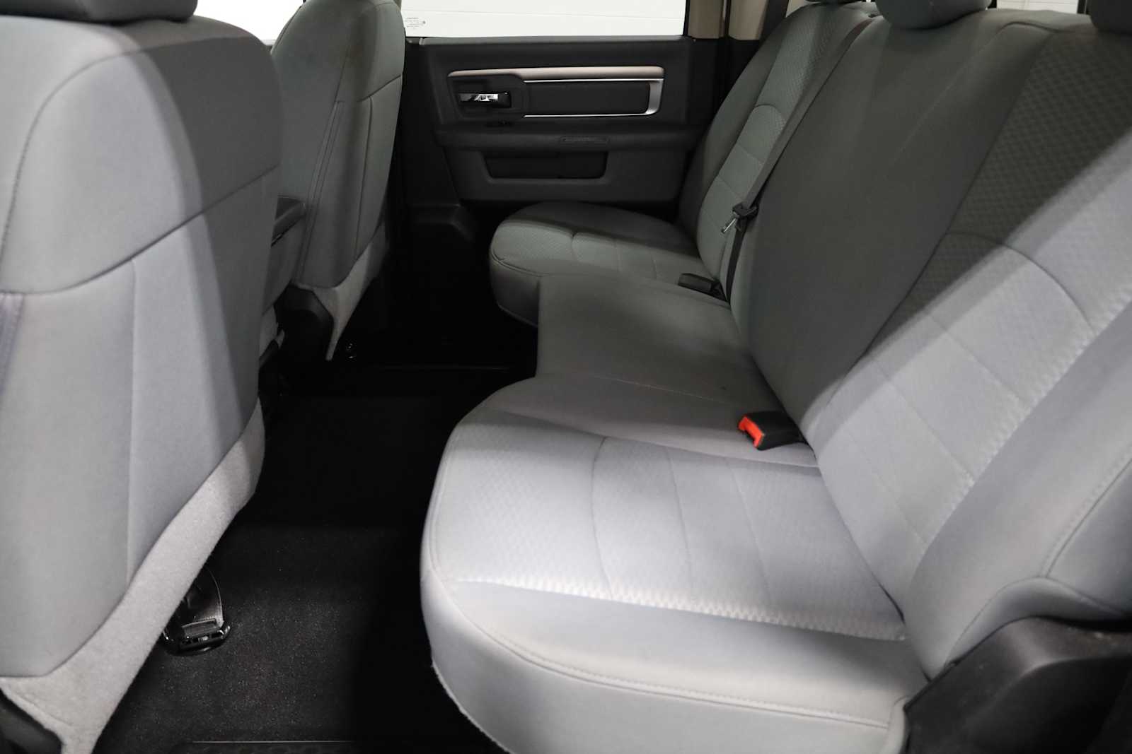 Thumbnail: 2019 RAM 1500 Classic - 28