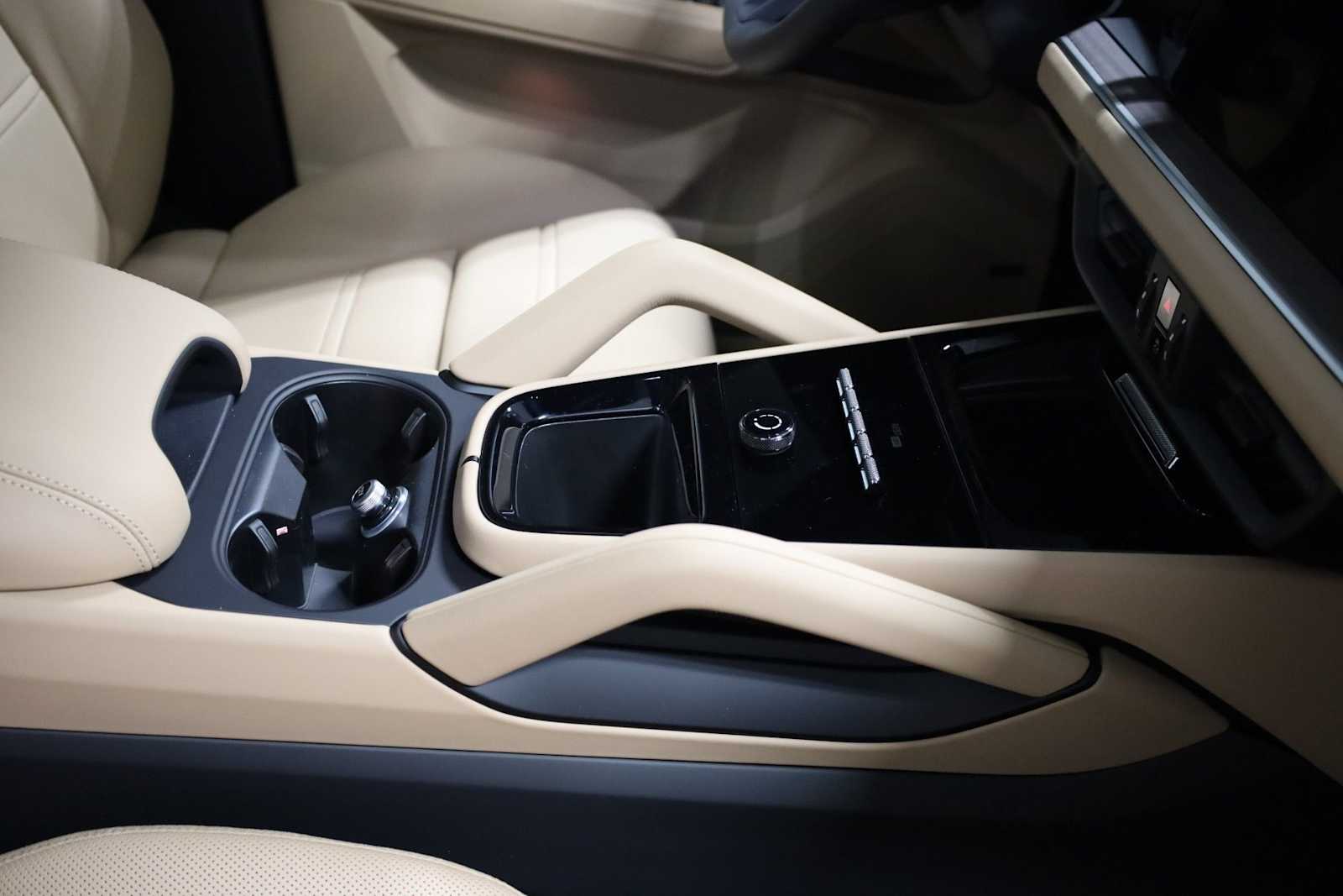 Thumbnail: 2026 Porsche  - 21