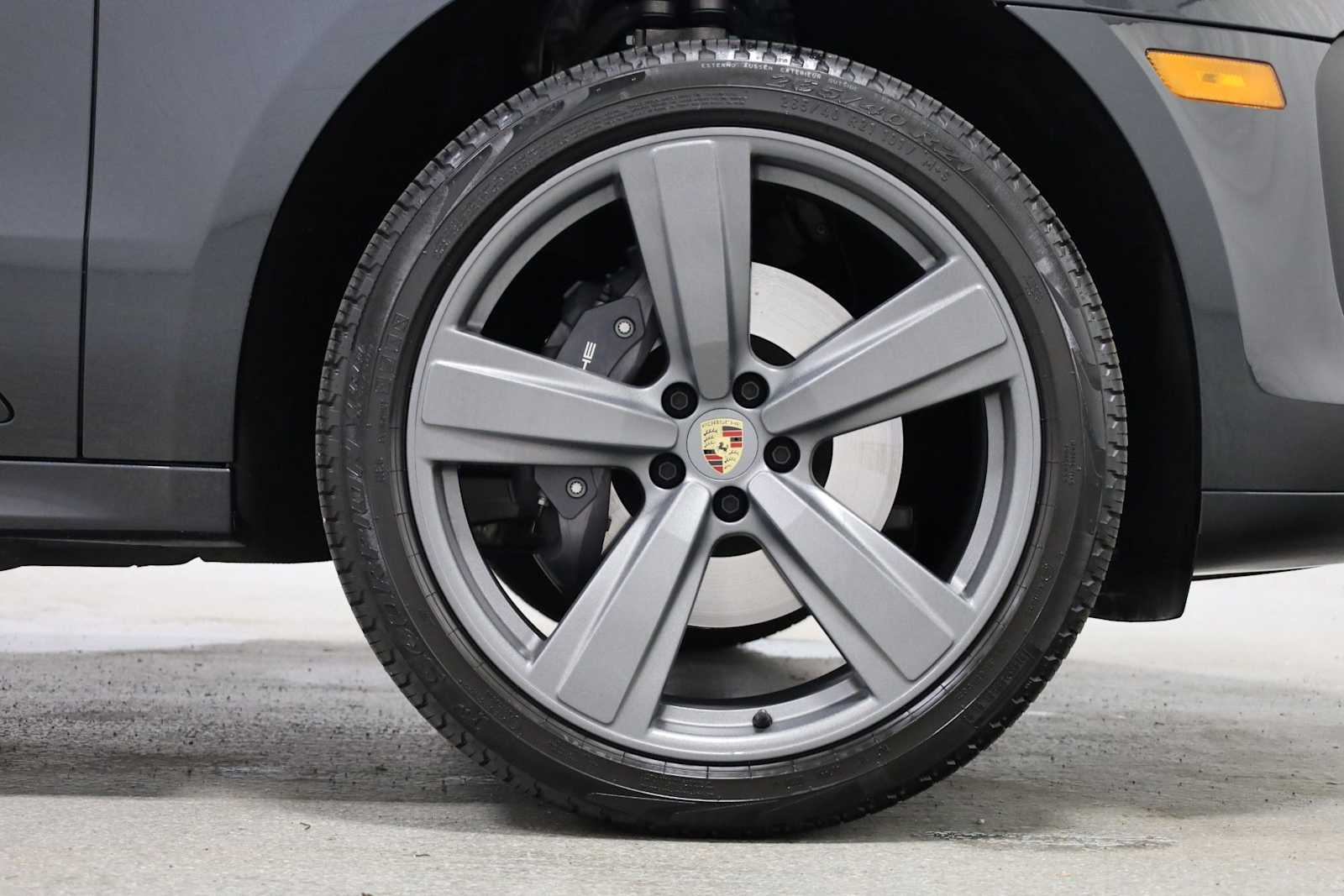 Thumbnail: 2024 Porsche Macan - 12