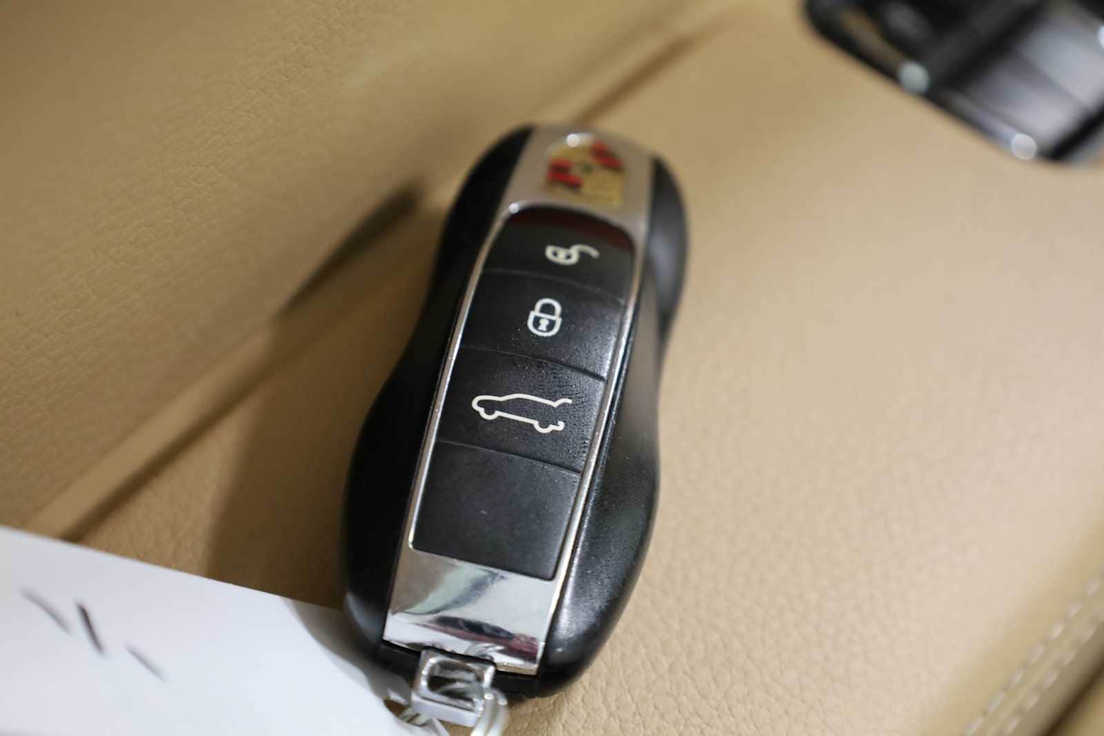 Thumbnail: 2014 Porsche Cayenne - 42