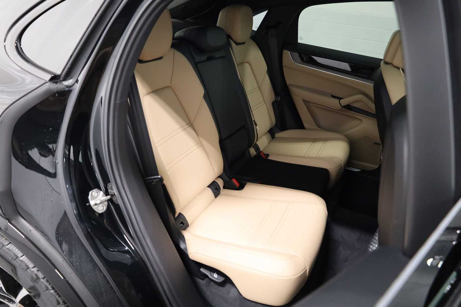 Thumbnail: 2026 Porsche  - 37