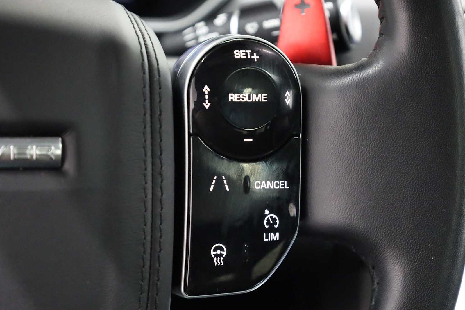 Thumbnail: 2019 Land Rover Range Rover - 26