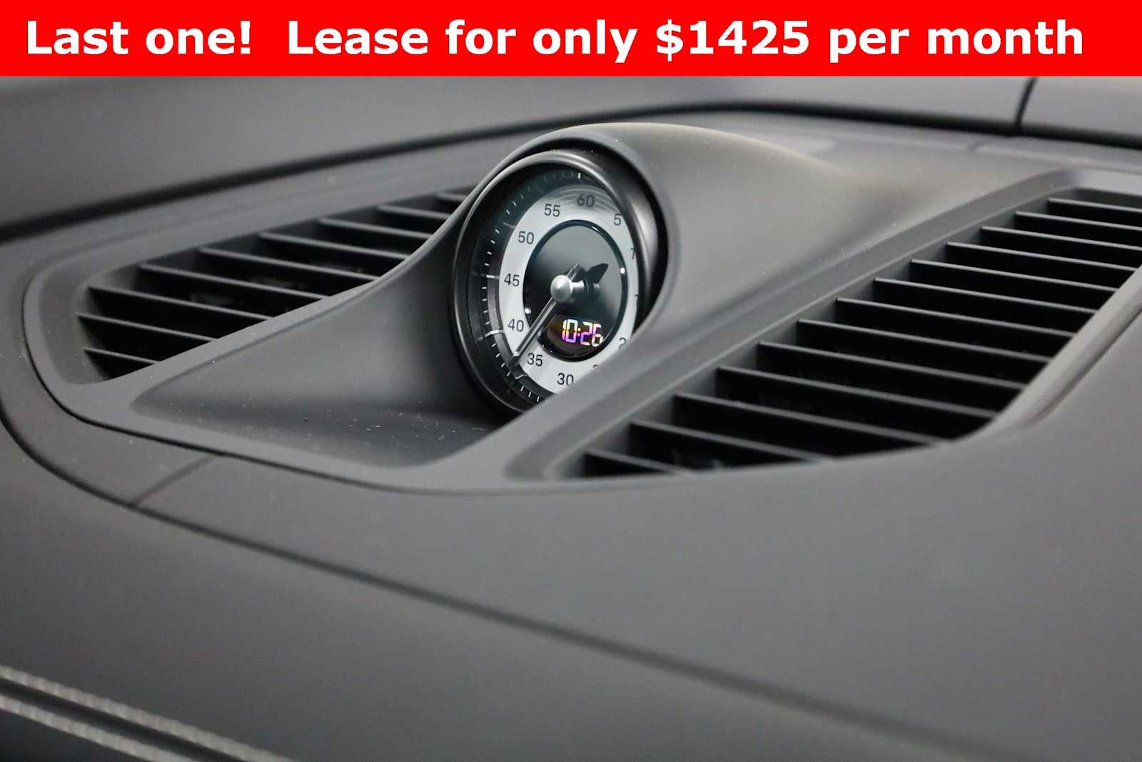 Thumbnail: 2025 Porsche Macan - 23