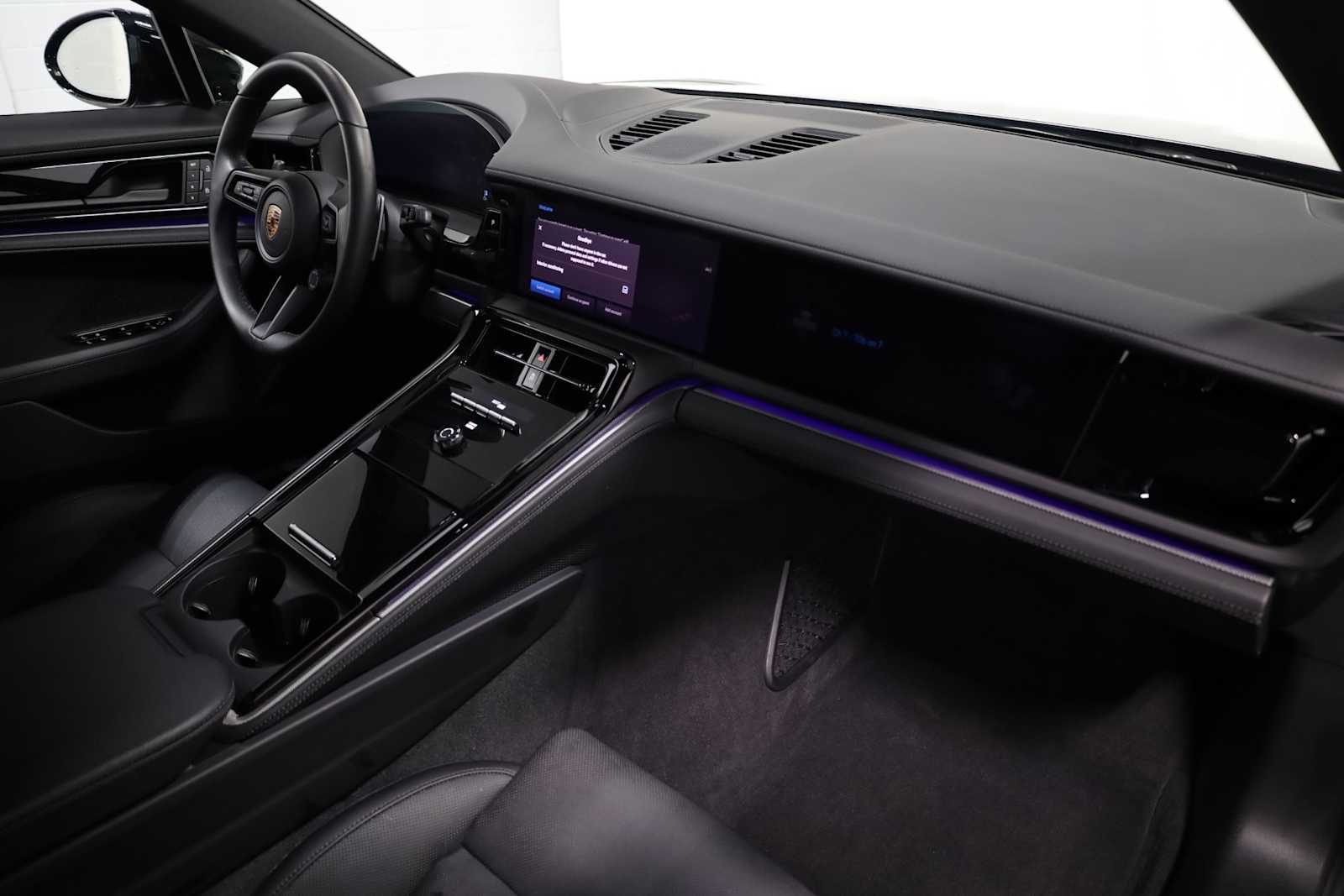 Thumbnail: 2025 Porsche Panamera - 6