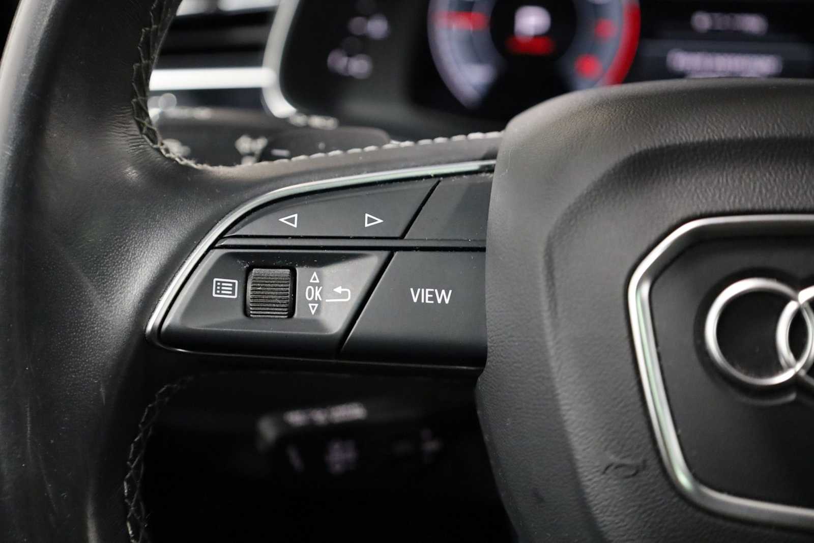 Thumbnail: 2021 Audi Q8 - 25