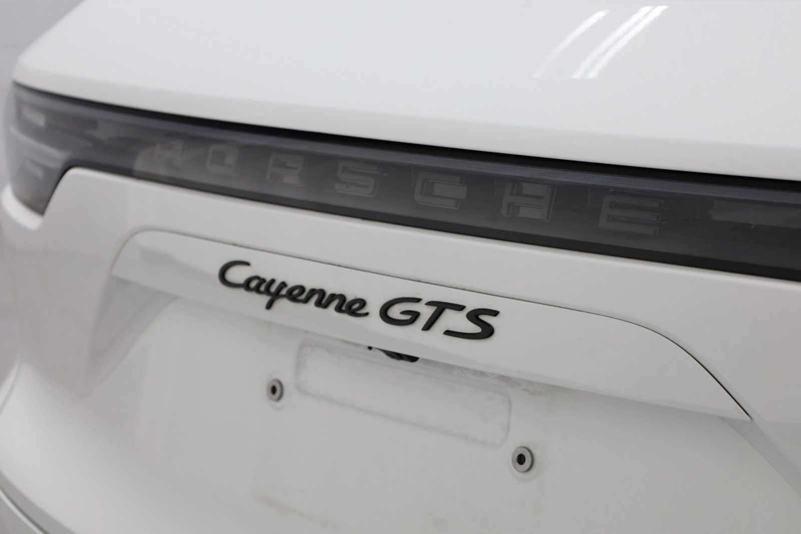 Thumbnail: 2023 Porsche Cayenne - 8