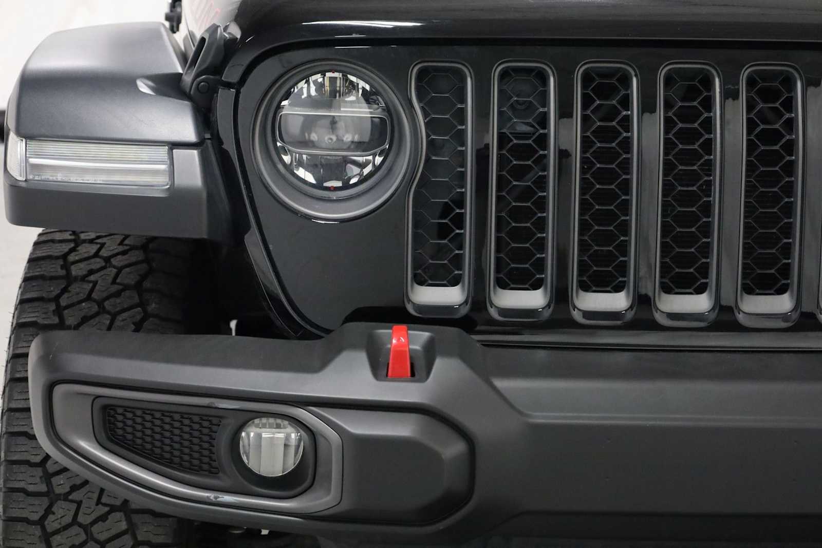 Thumbnail: 2021 Jeep Gladiator - 15