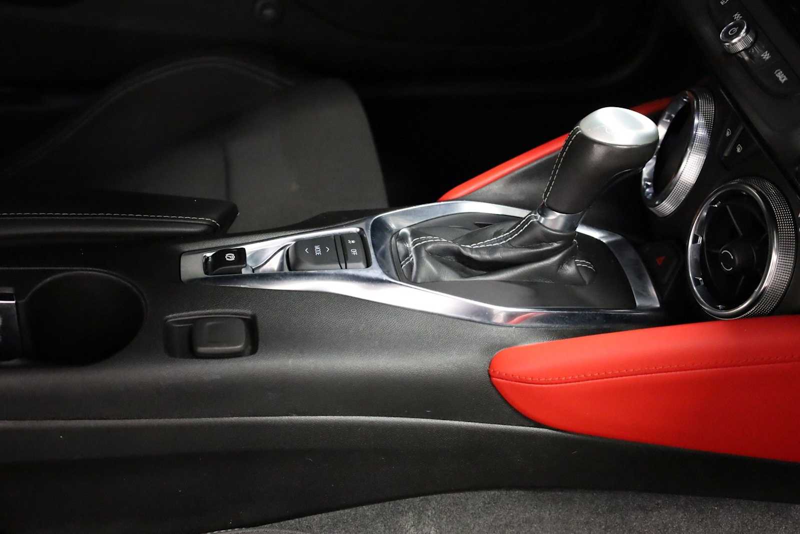 Thumbnail: 2023 Chevrolet Camaro - 19