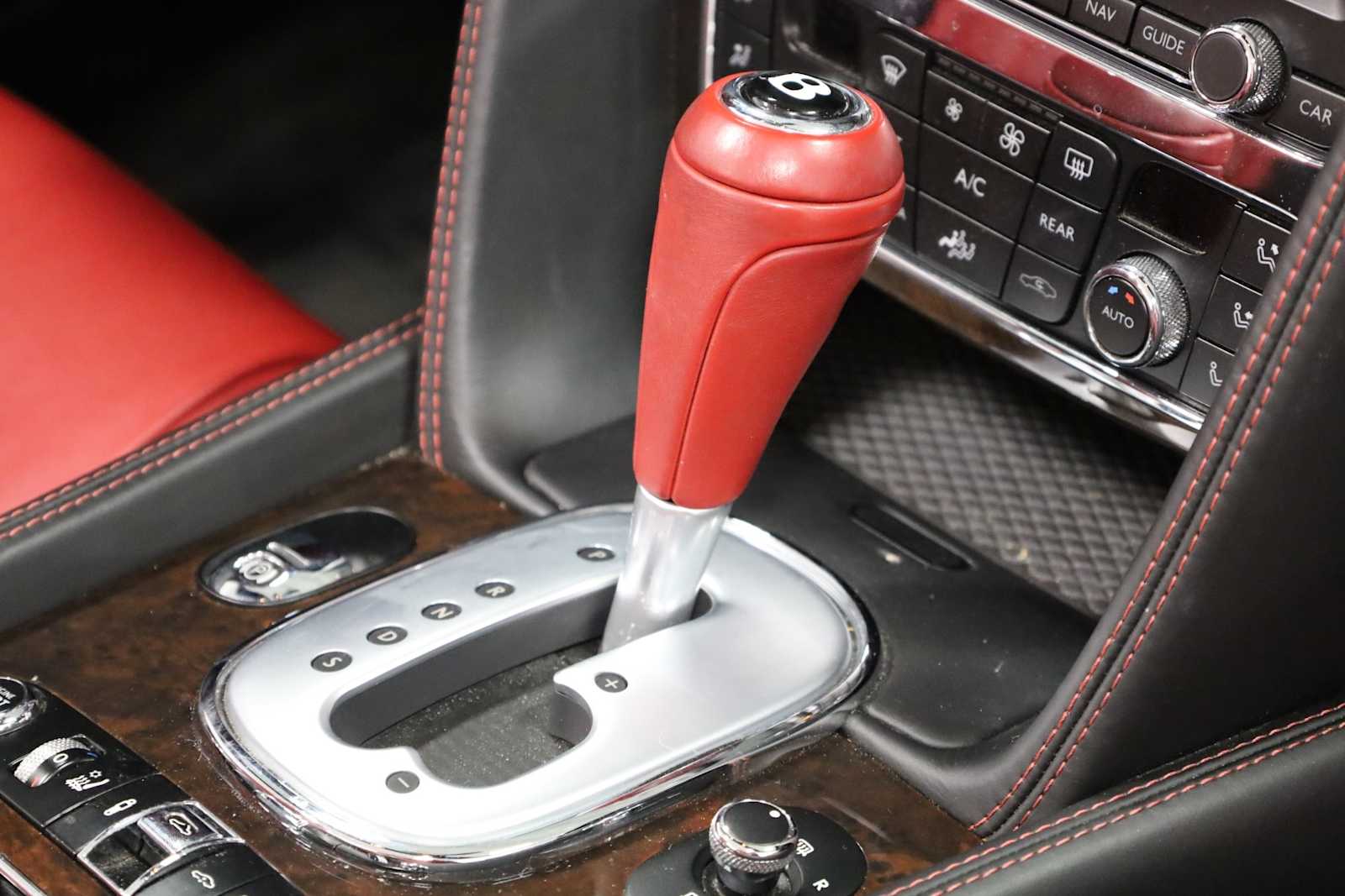 Thumbnail: 2013 Bentley Continental - 21