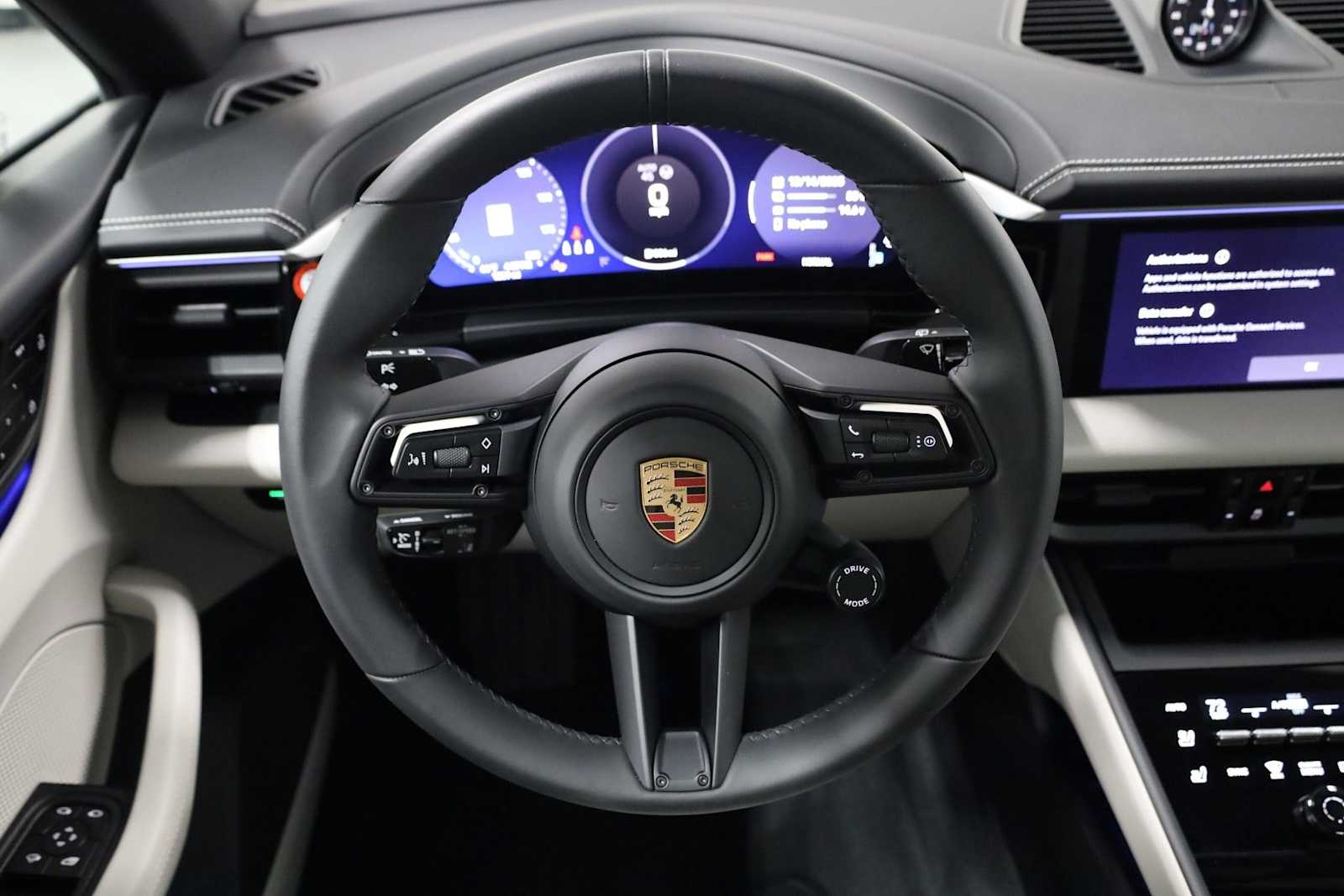 Thumbnail: 2025 Porsche Macan - 25