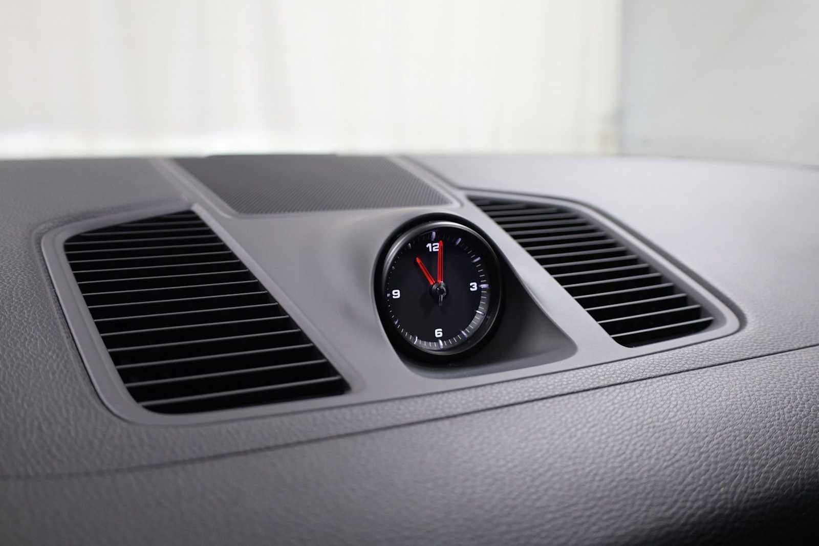 Thumbnail: 2021 Porsche Cayenne - 18