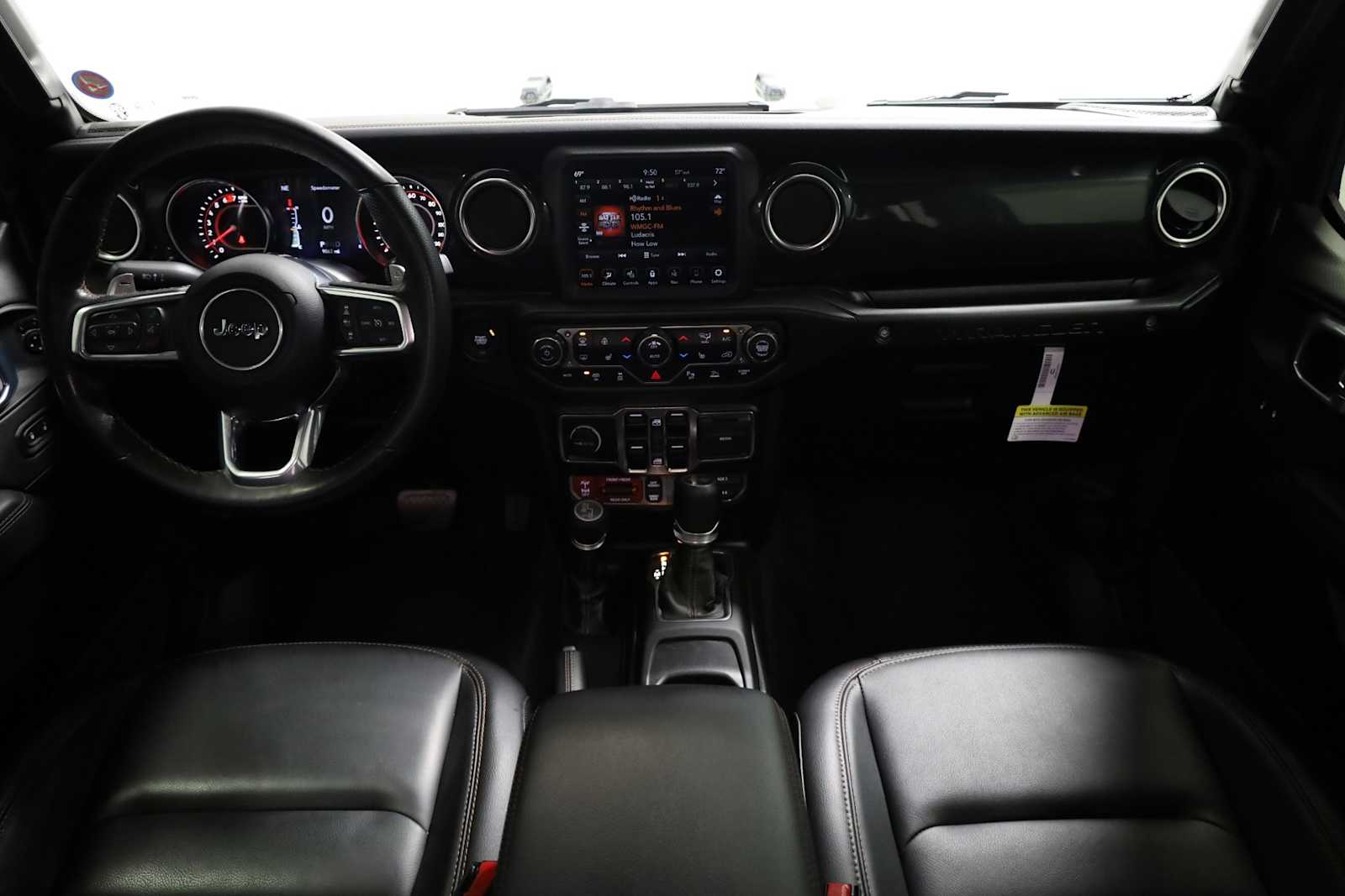 Thumbnail: 2022 Jeep Wrangler - 22