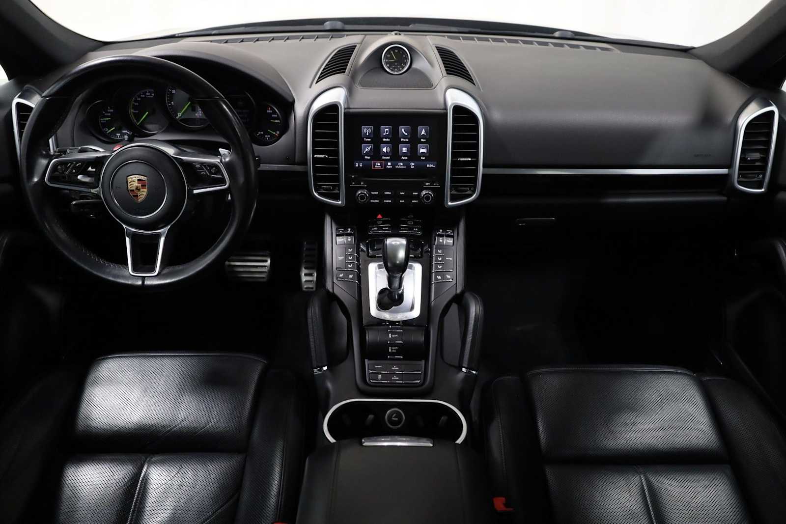 Thumbnail: 2017 Porsche Cayenne - 26