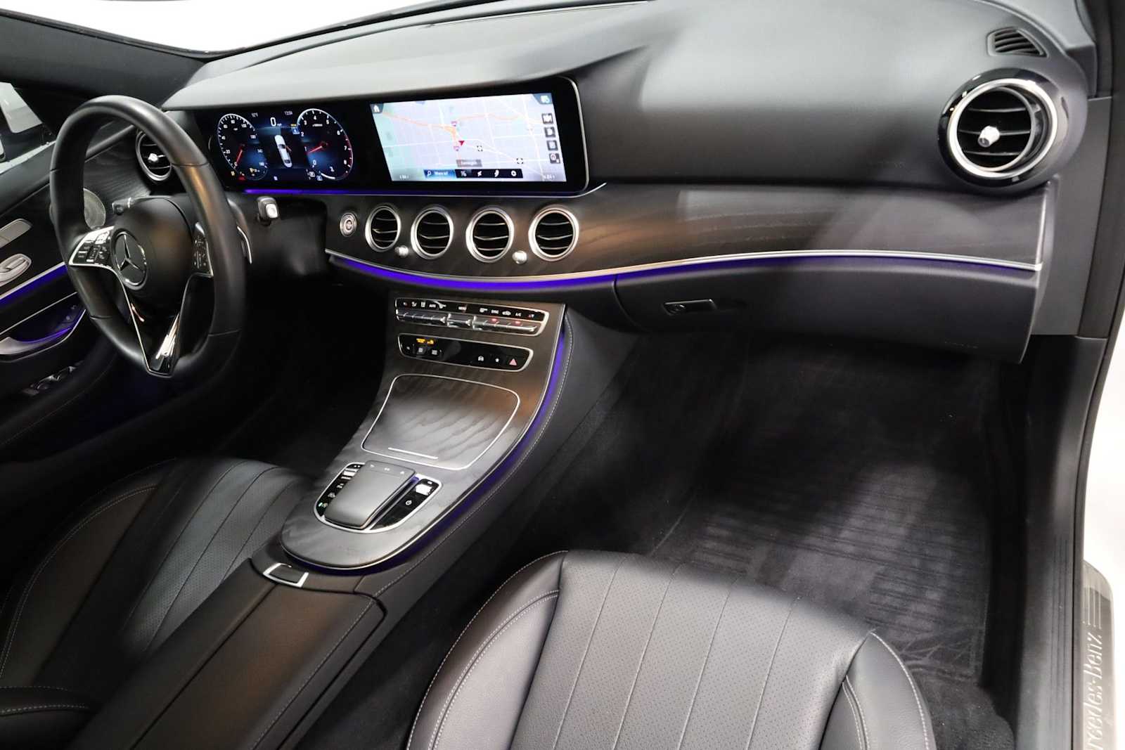 Thumbnail: 2023 Mercedes-Benz E-Class - 3