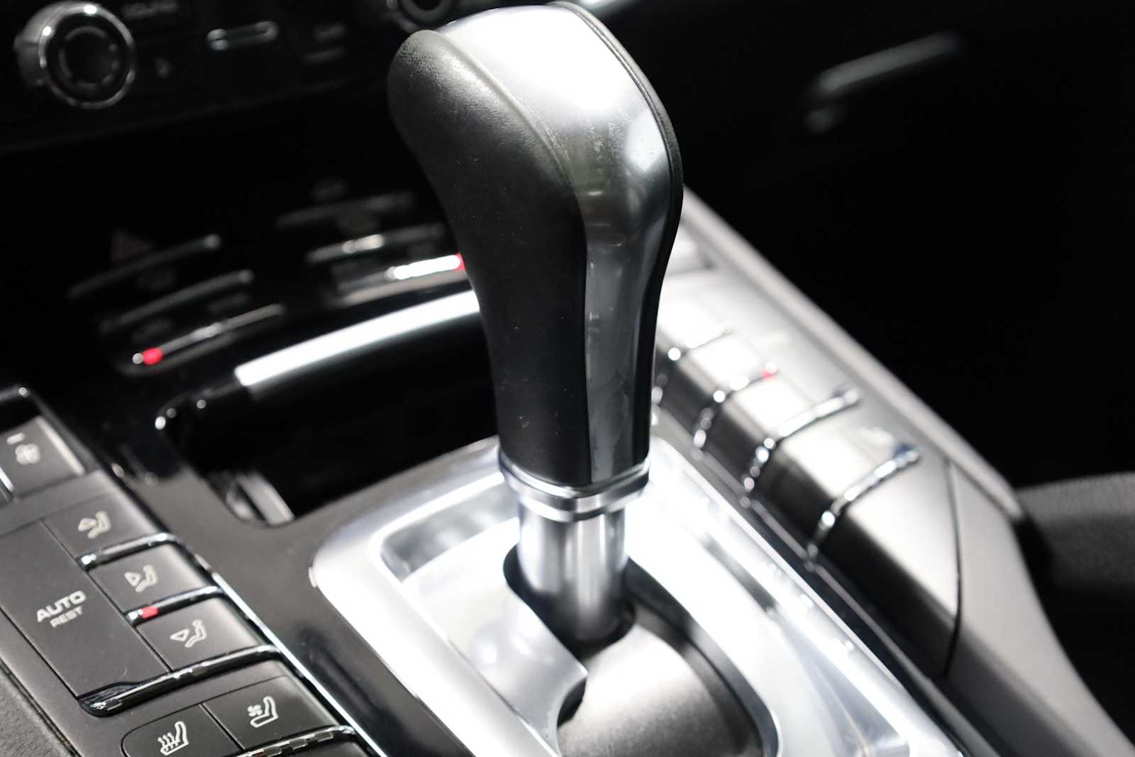 Thumbnail: 2016 Porsche Cayenne - 29