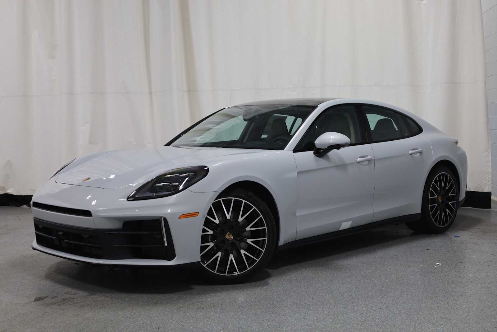 2025 Porsche Panamera