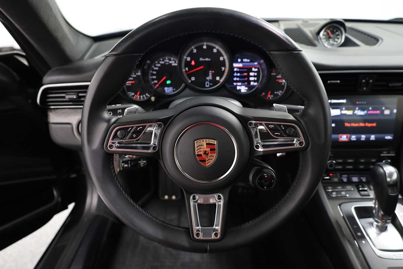 Thumbnail: 2019 Porsche 911 - 25