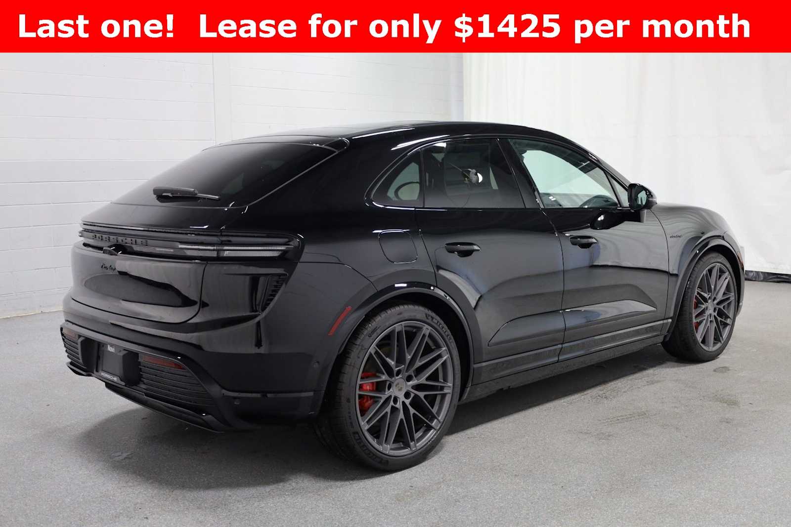 Thumbnail: 2025 Porsche Macan - 9