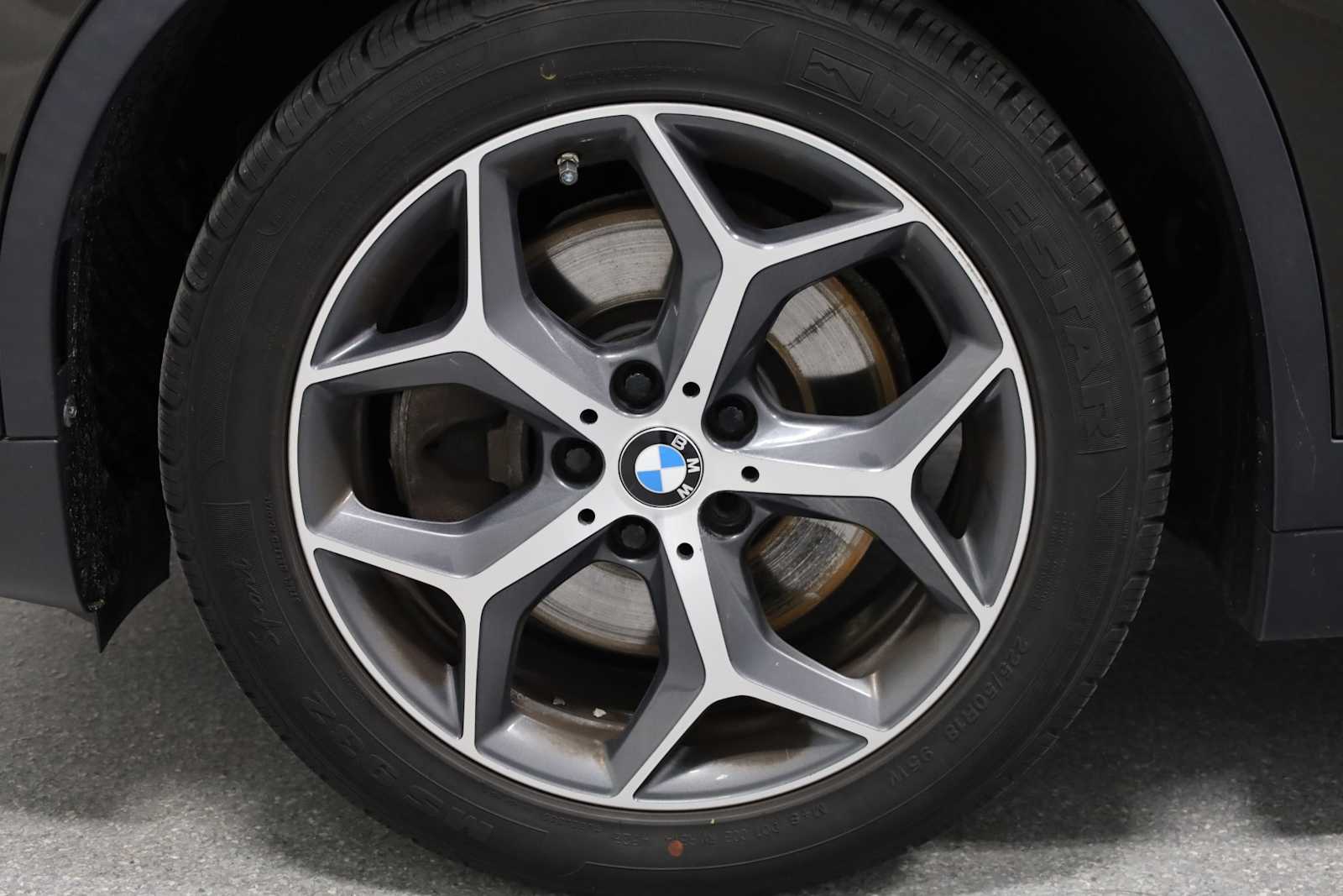 Thumbnail: 2016 BMW X1 - 34