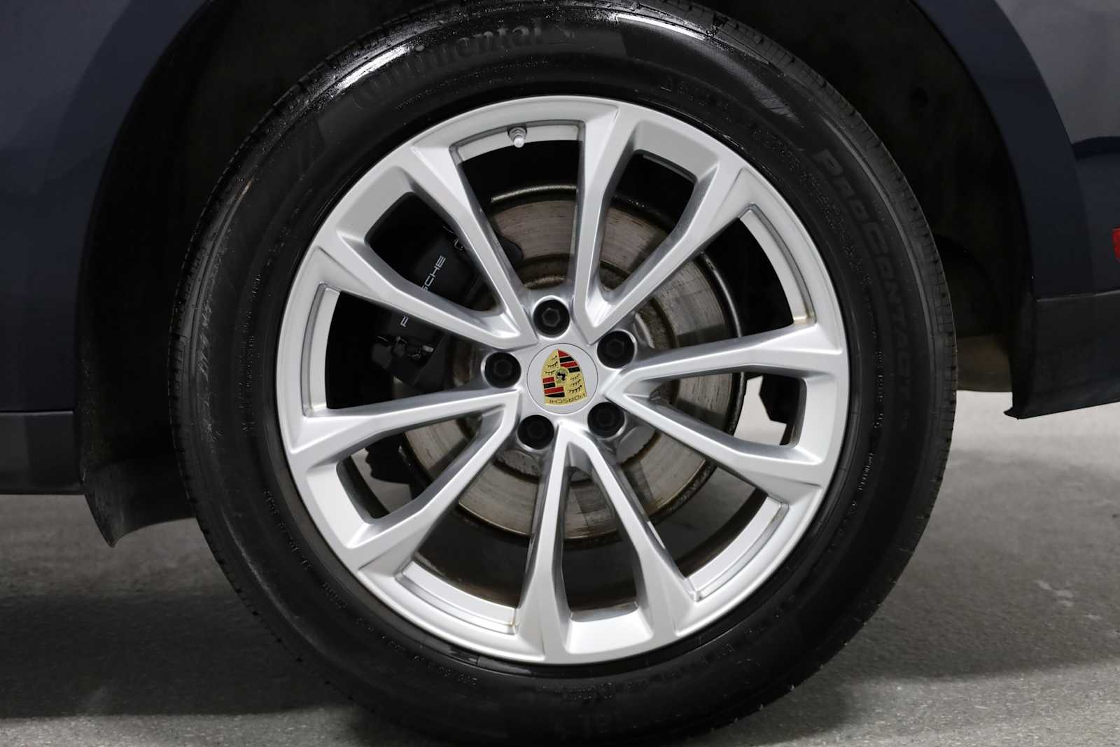 Thumbnail: 2023 Porsche Macan - 38
