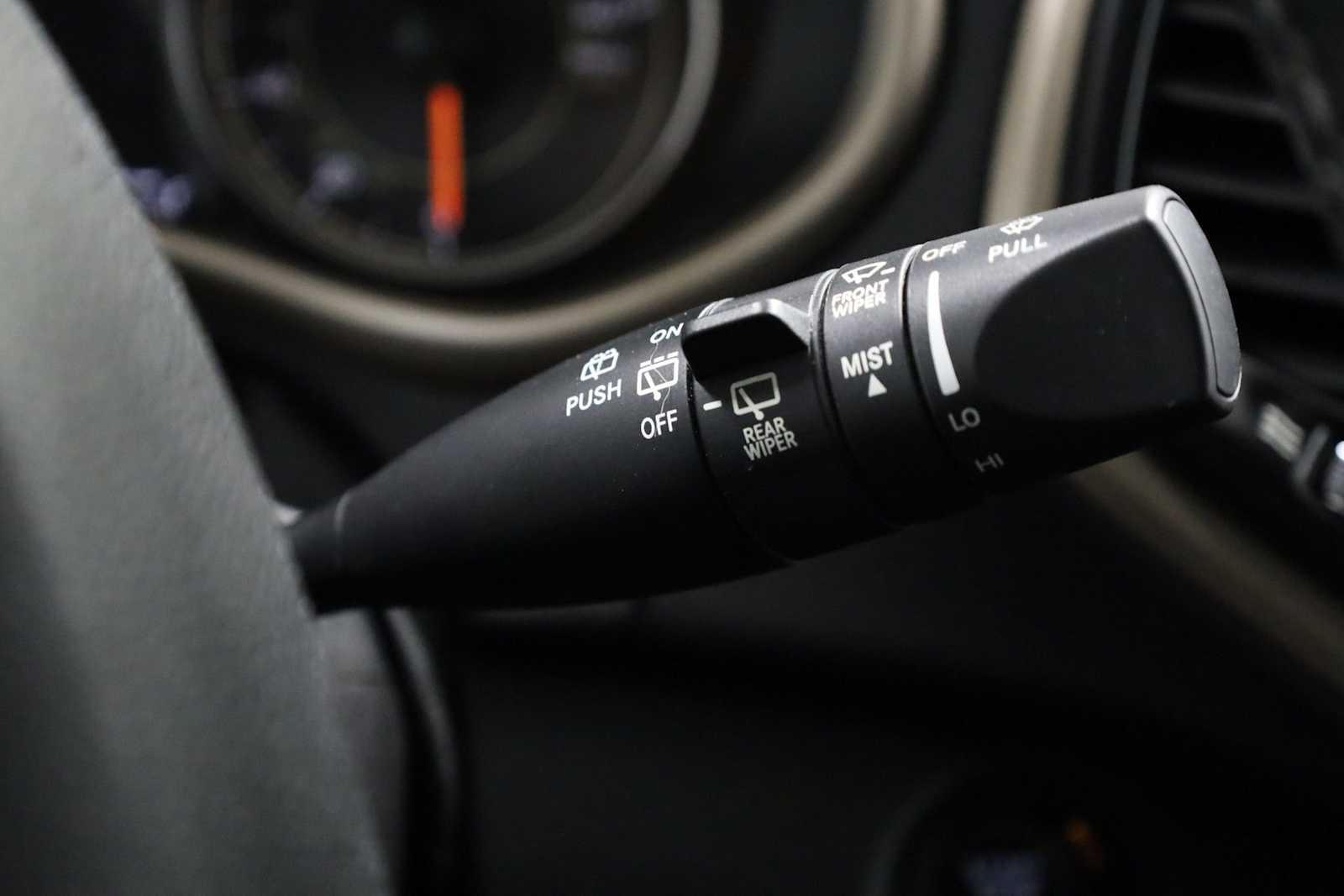 Thumbnail: 2016 Jeep Cherokee - 27