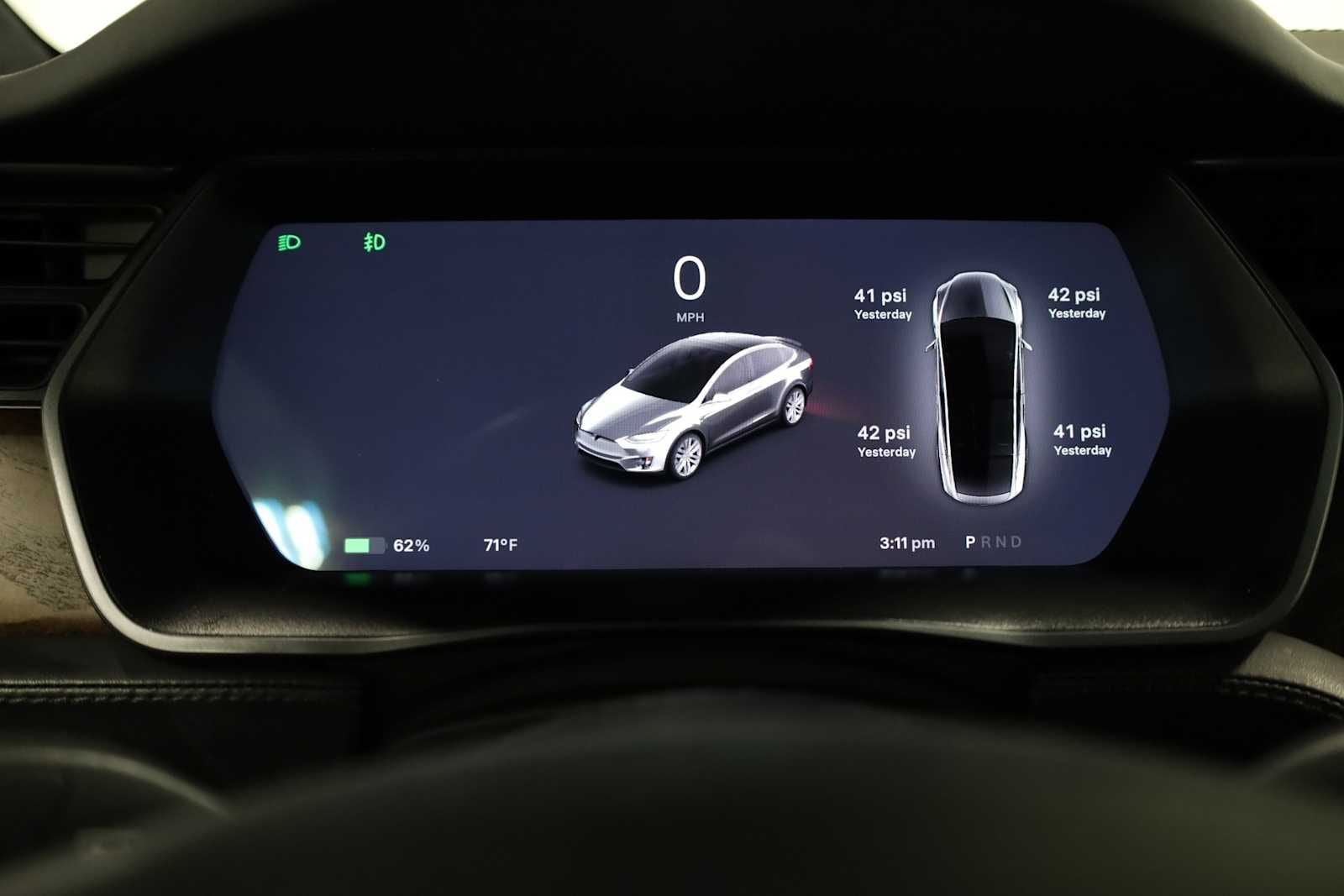 Thumbnail: 2021 Tesla Model X - 21