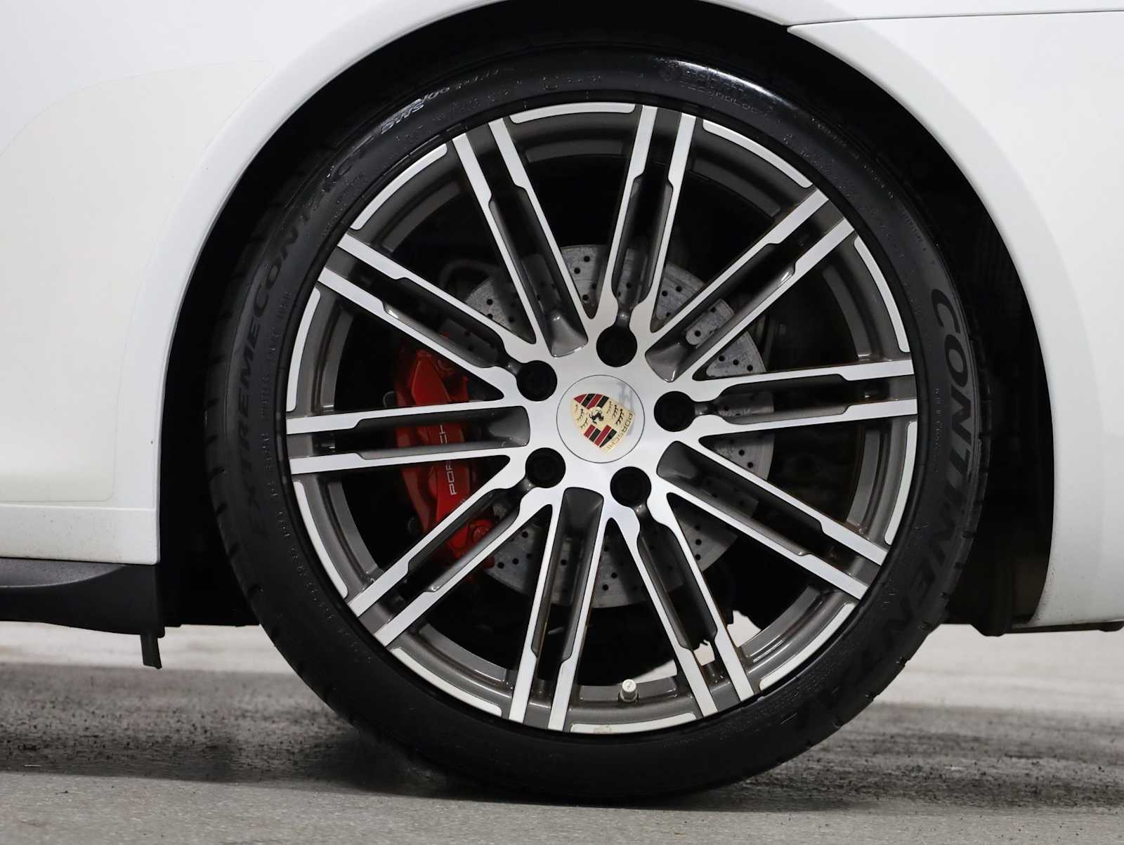 Thumbnail: 2014 Porsche 911 - 37